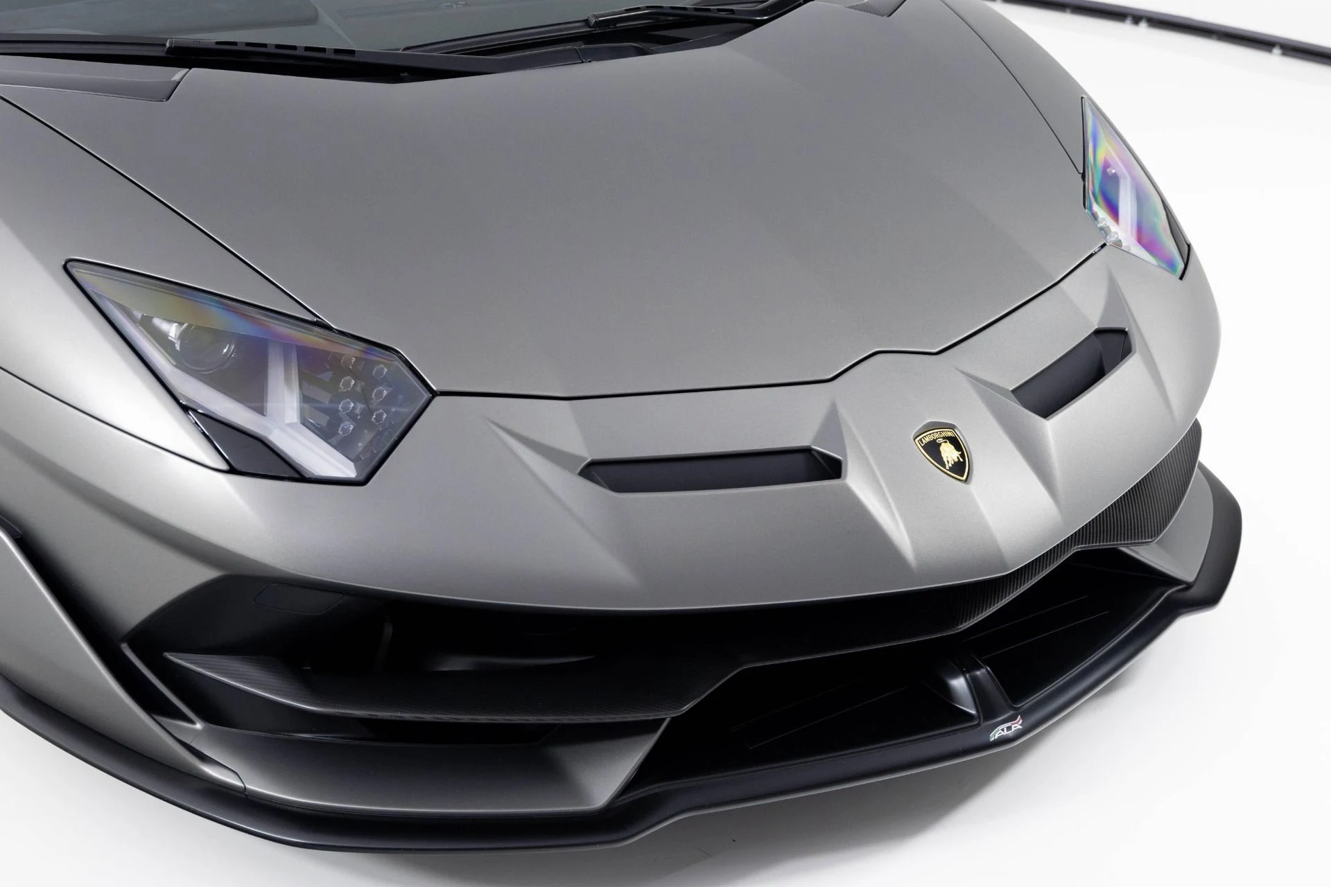 mph051_2770499207_Used_2020_Lamborghini_Aventador_SVJ_1768952736_f3d0f25c42