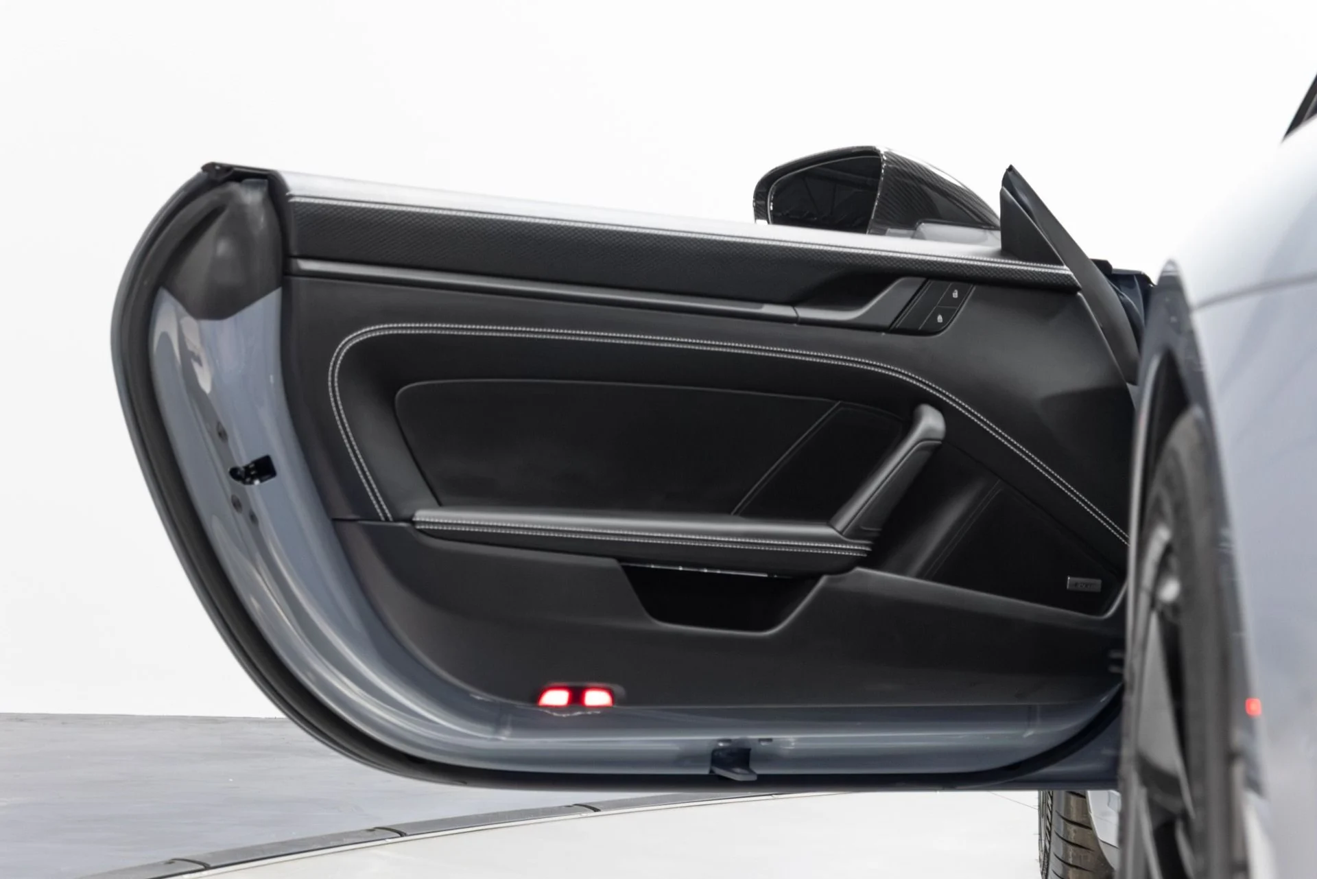 mph051_2772283669_Used_2024_Porsche_911_GT_3_Touring_1770958788_1d7737aae6