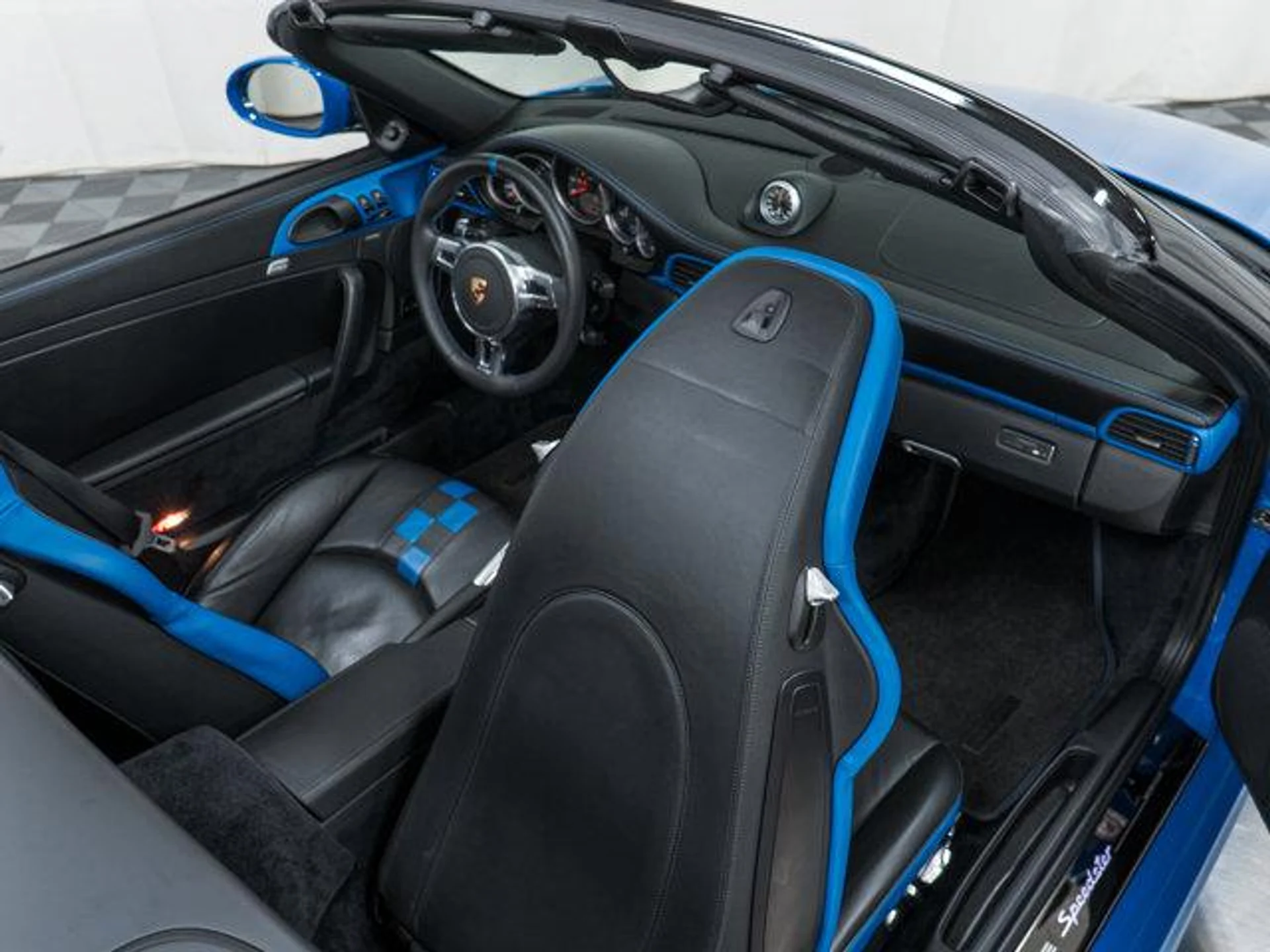 mph051_2774431888_sv_Uq_Bm_C_Ah_Mge_Vy_D_Oi_zs_Ynx_Bes_73767af1ef