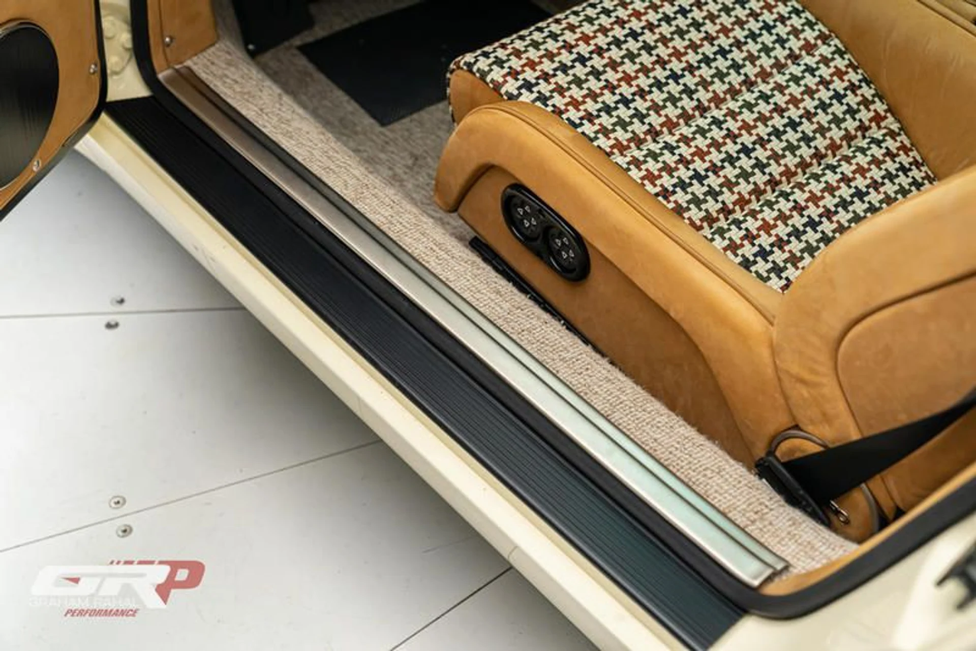 mph051_2775511228_791563_FA_CBB_2_4_AD_4_BF_81_1_CE_3_B44229_B3_63a3ef03d3