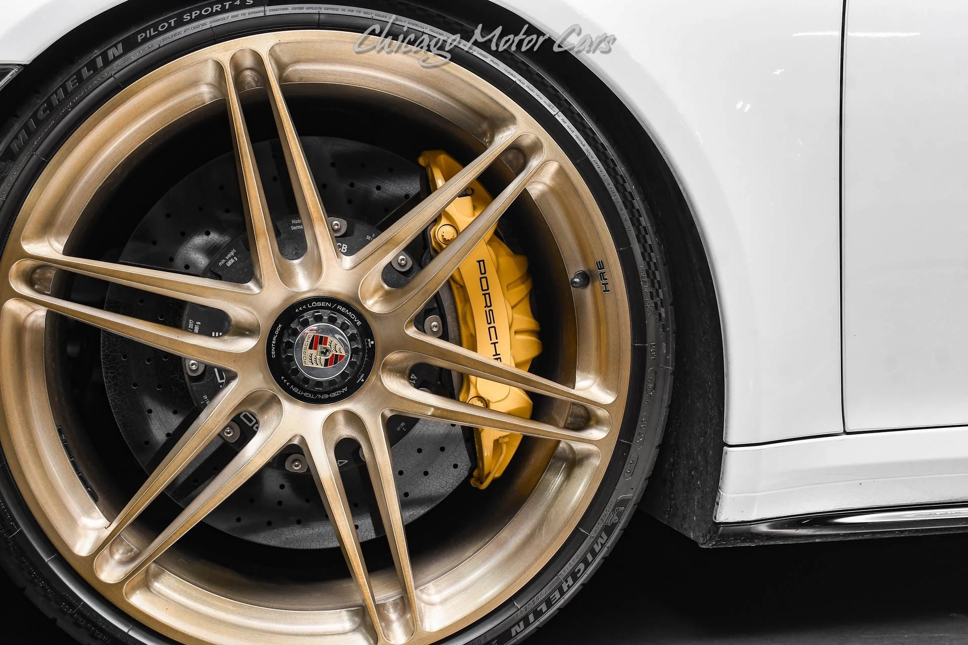 mph051_278458748_13124_p52_l_4466c1bd00