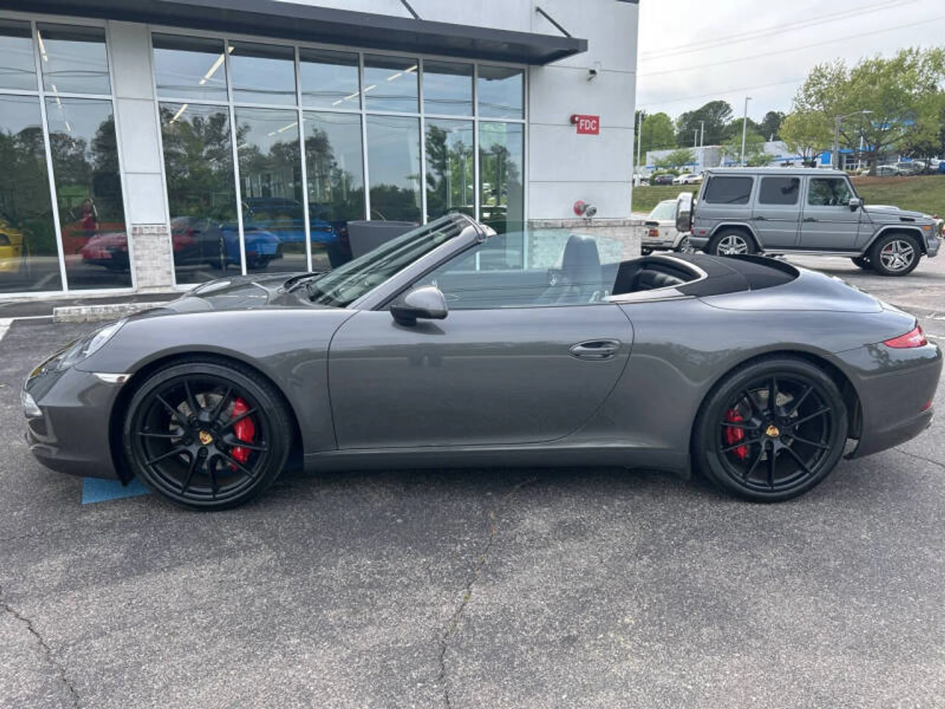 mph051_2807654303_2016_porsche_911_carrera_s_2dr_convertible_12faea5033