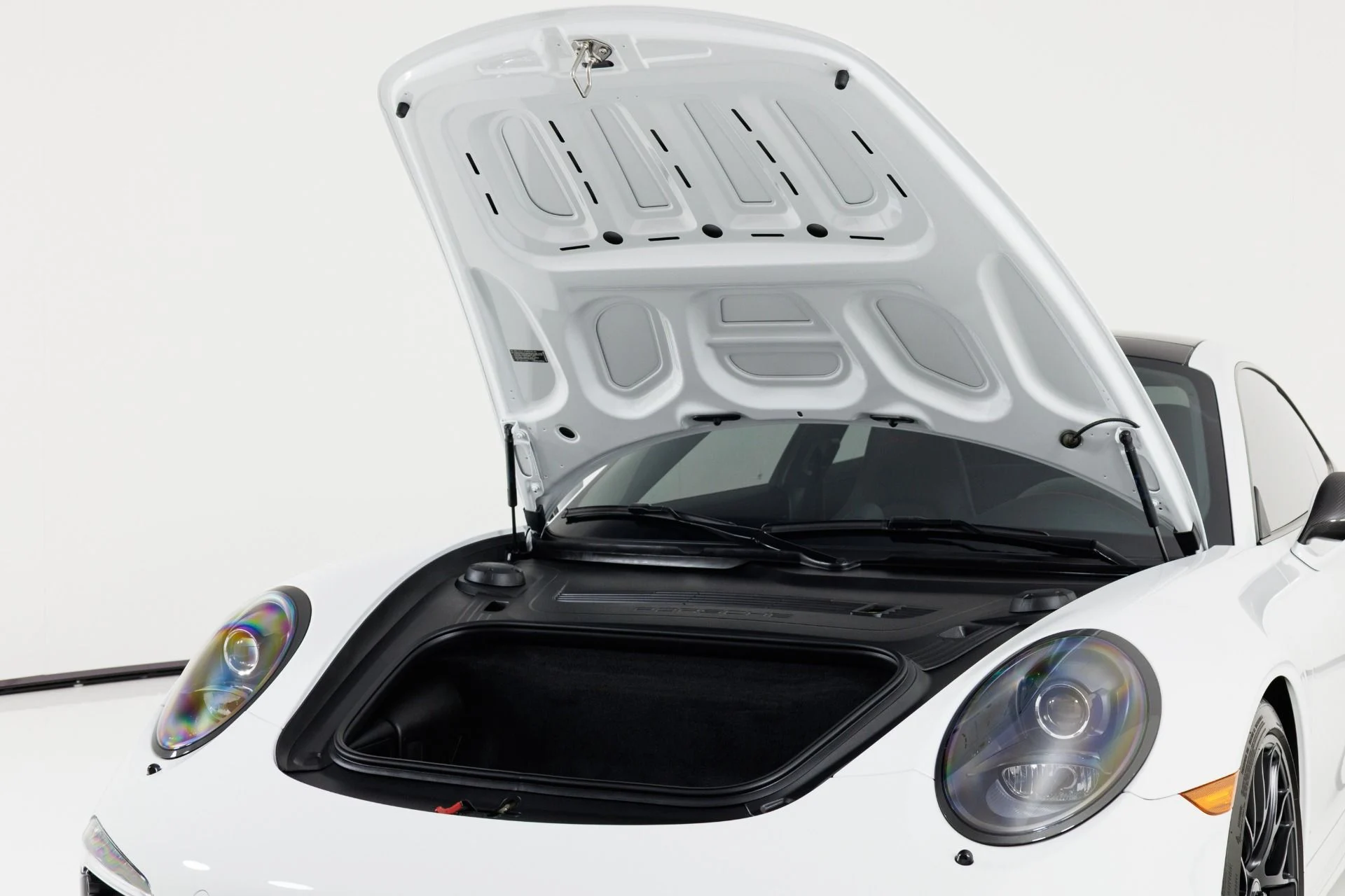 mph051_2816065879_Used_2016_Porsche_911_Carrera_GTS_1792778186_aa420a3c92