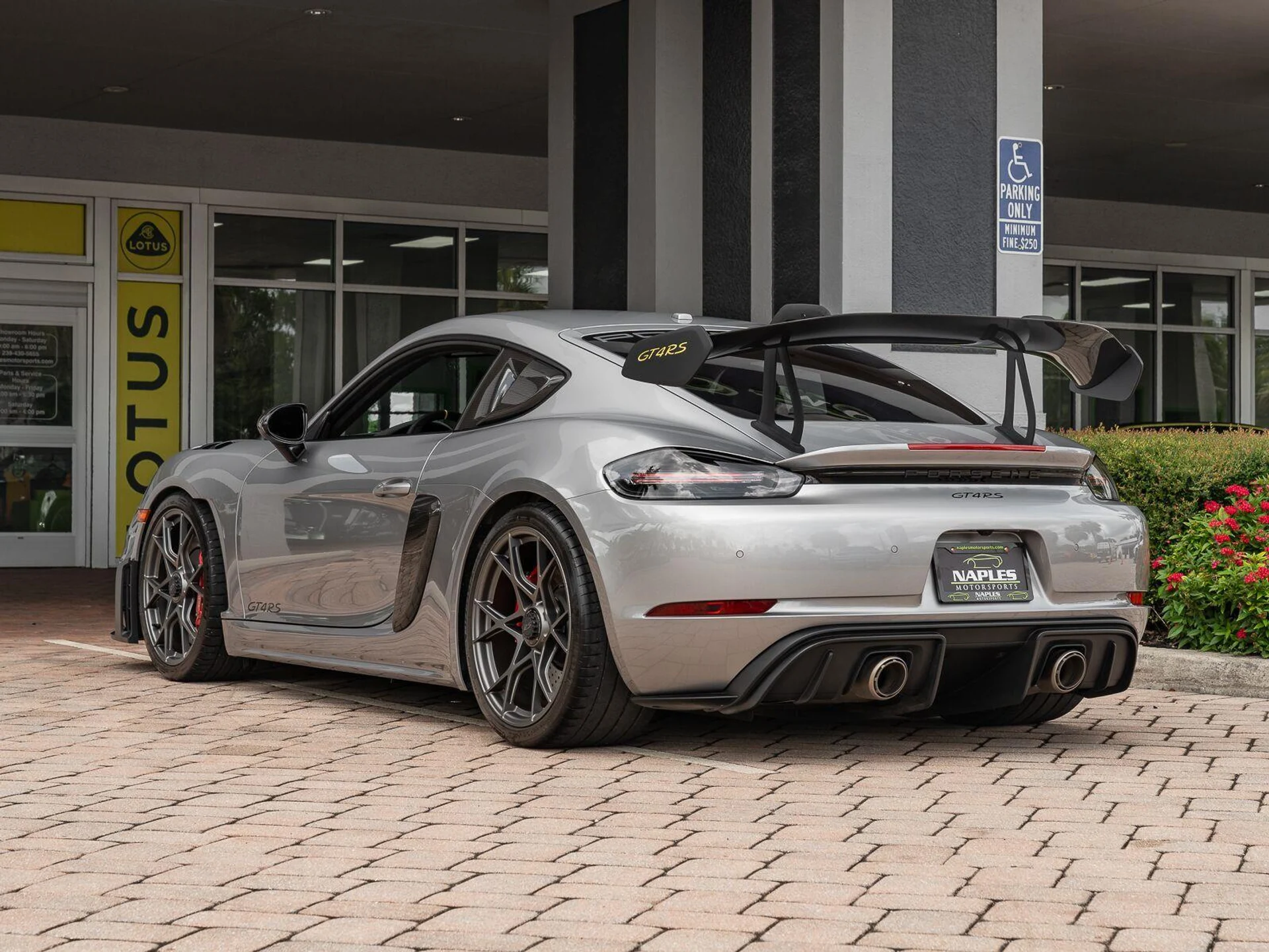 mph051_2826293568_Used_2024_Porsche_718_Cayman_GT_4_RS_1790111659_75e26e2040