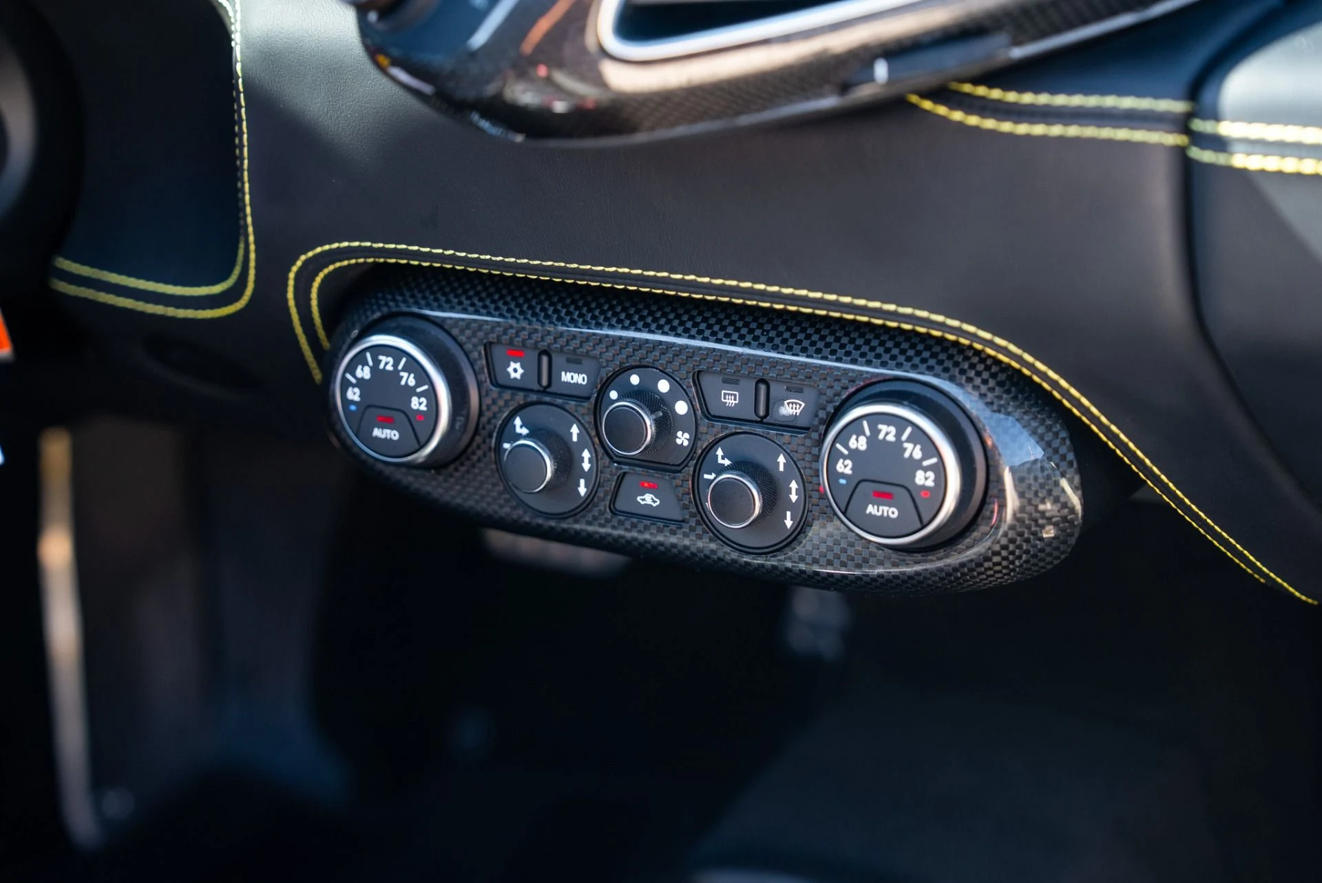 mph051_2831024928_Used_2012_Ferrari_458_Spider_1762304580_9cb3780a48