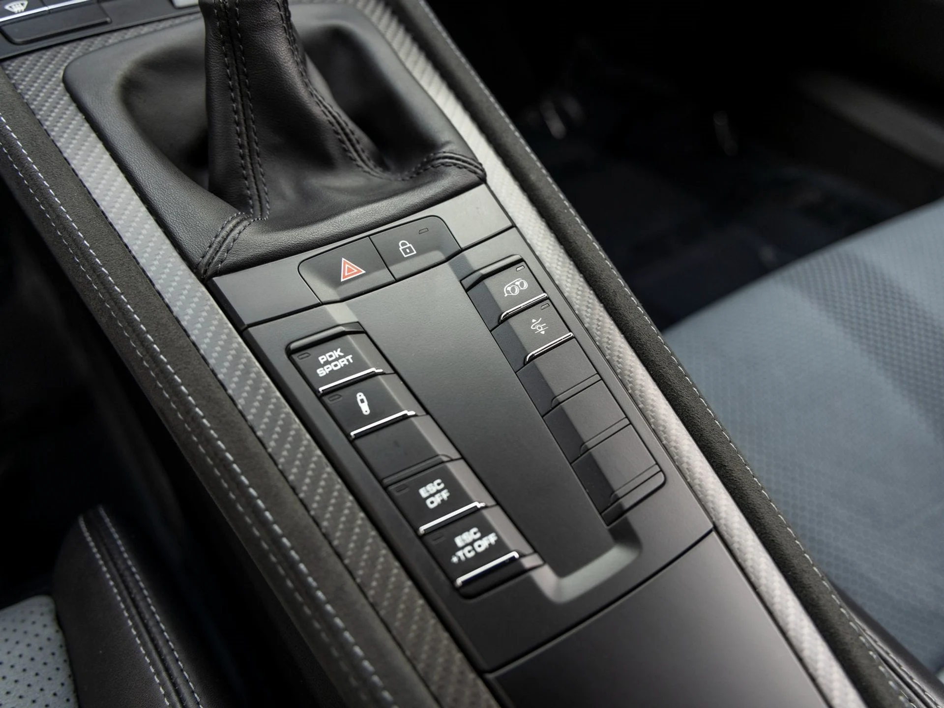 mph051_291139267_52_640c688a09