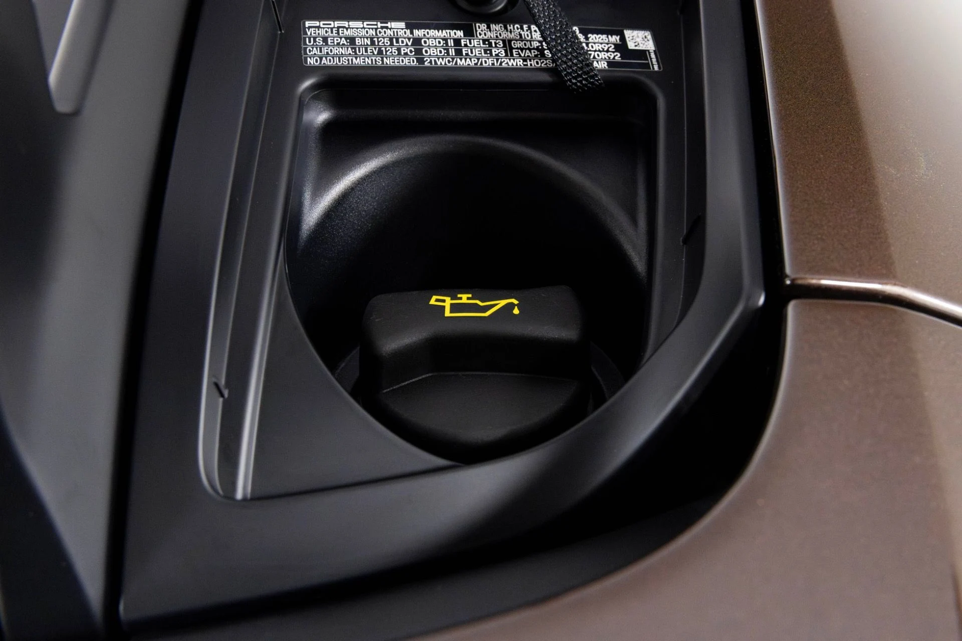 mph051_2921477154_Used_2025_Porsche_911_GT_3_RS_1764100573_c41000ad06