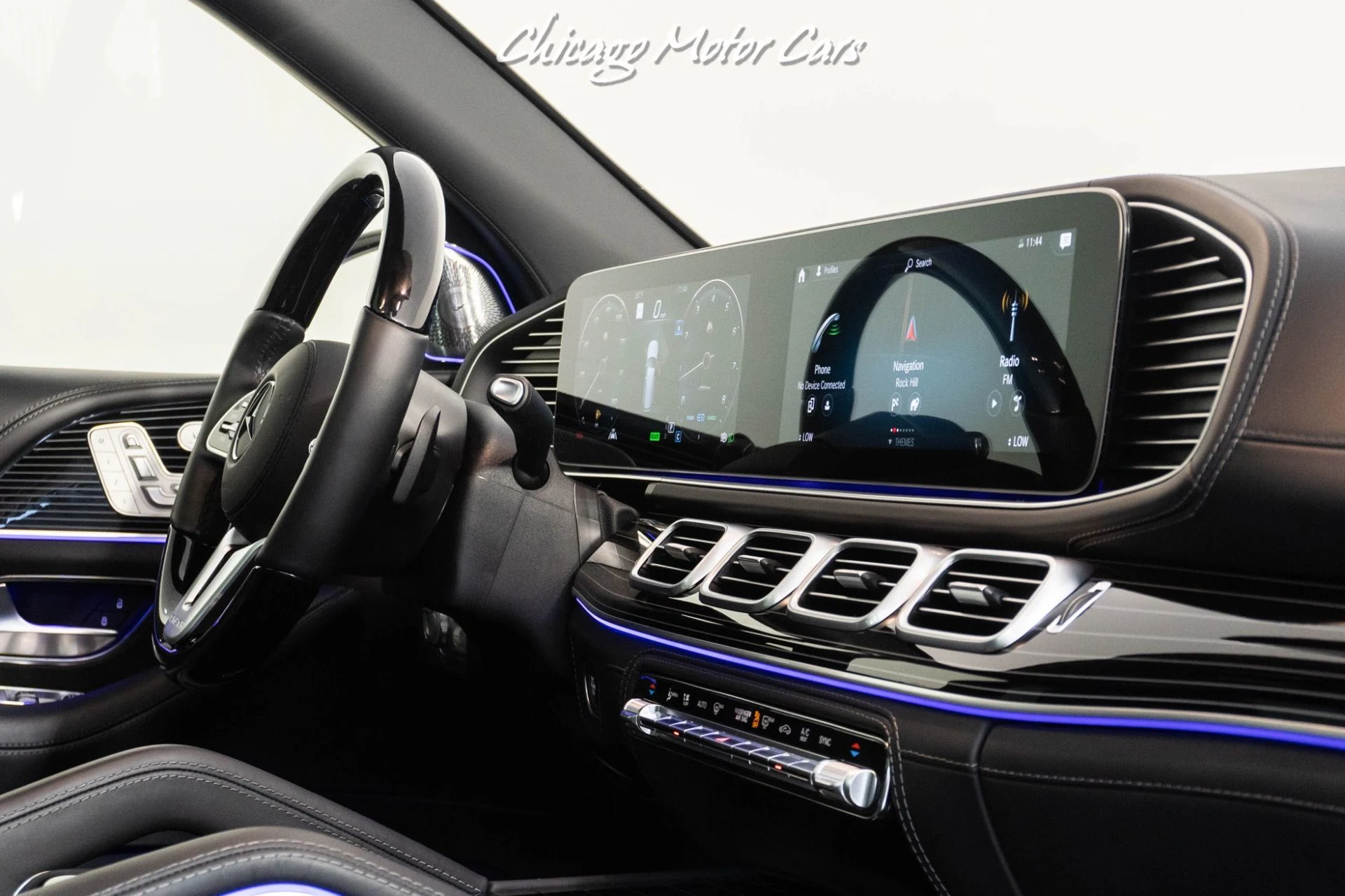 mph051_2948726484_10022_p52_l_45b3034808