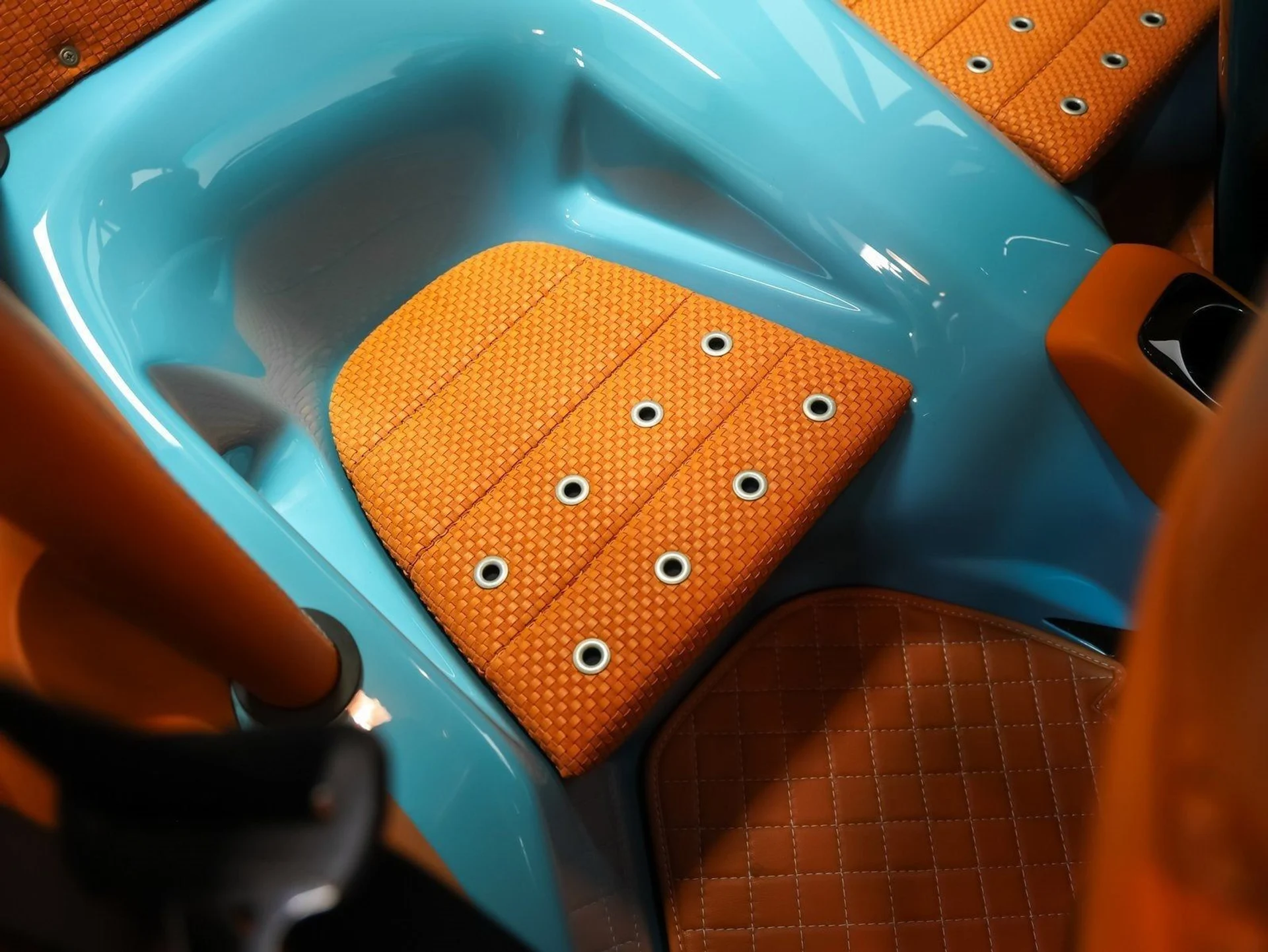 mph051_2973871136_52_35419fa19d