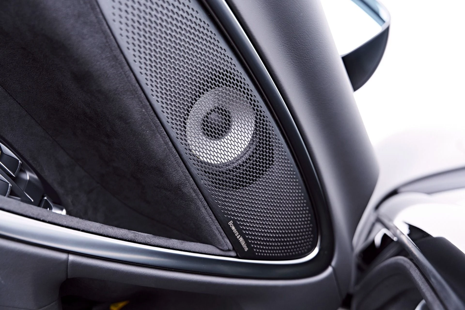 mph051_3008199616_Used_2026_Mc_Laren_Artura_Vision_1777507515_c7603c7d37