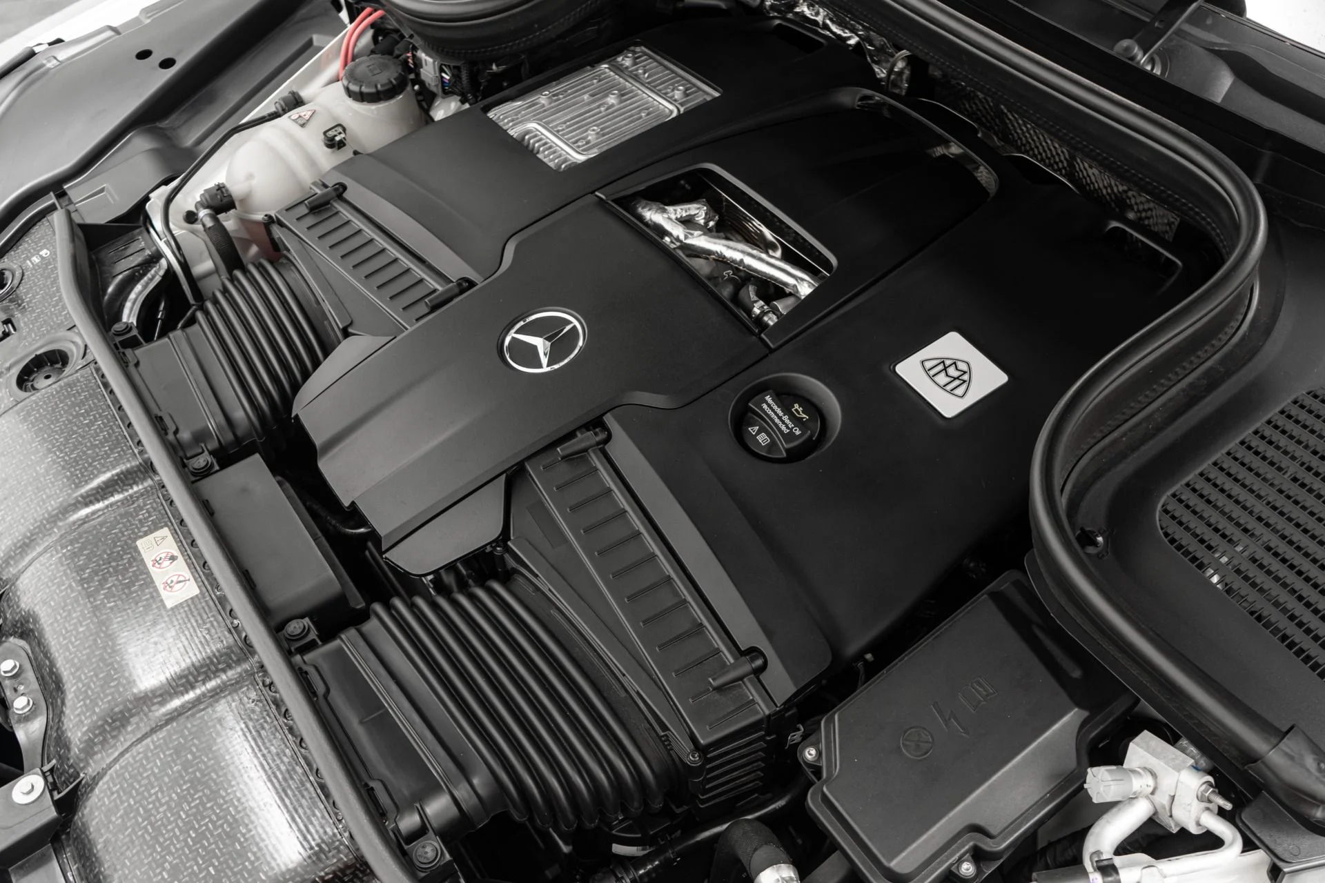 mph051_3015472025_Used_2024_Mercedes_Benz_Maybach_GLS_600_4_MATIC_4_Seat_Configuration_Rear_Seat_Entertainment_1776281488_dac6fb4172