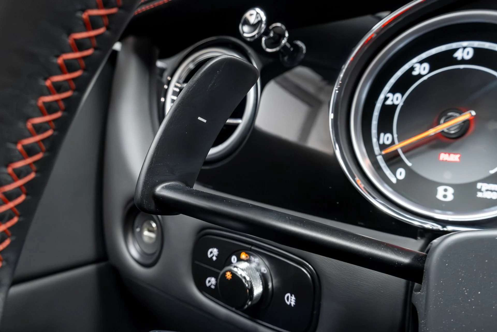 mph051_3033270911_Used_2015_Bentley_Continental_GT_V8_S_1770244632_1632586e2f