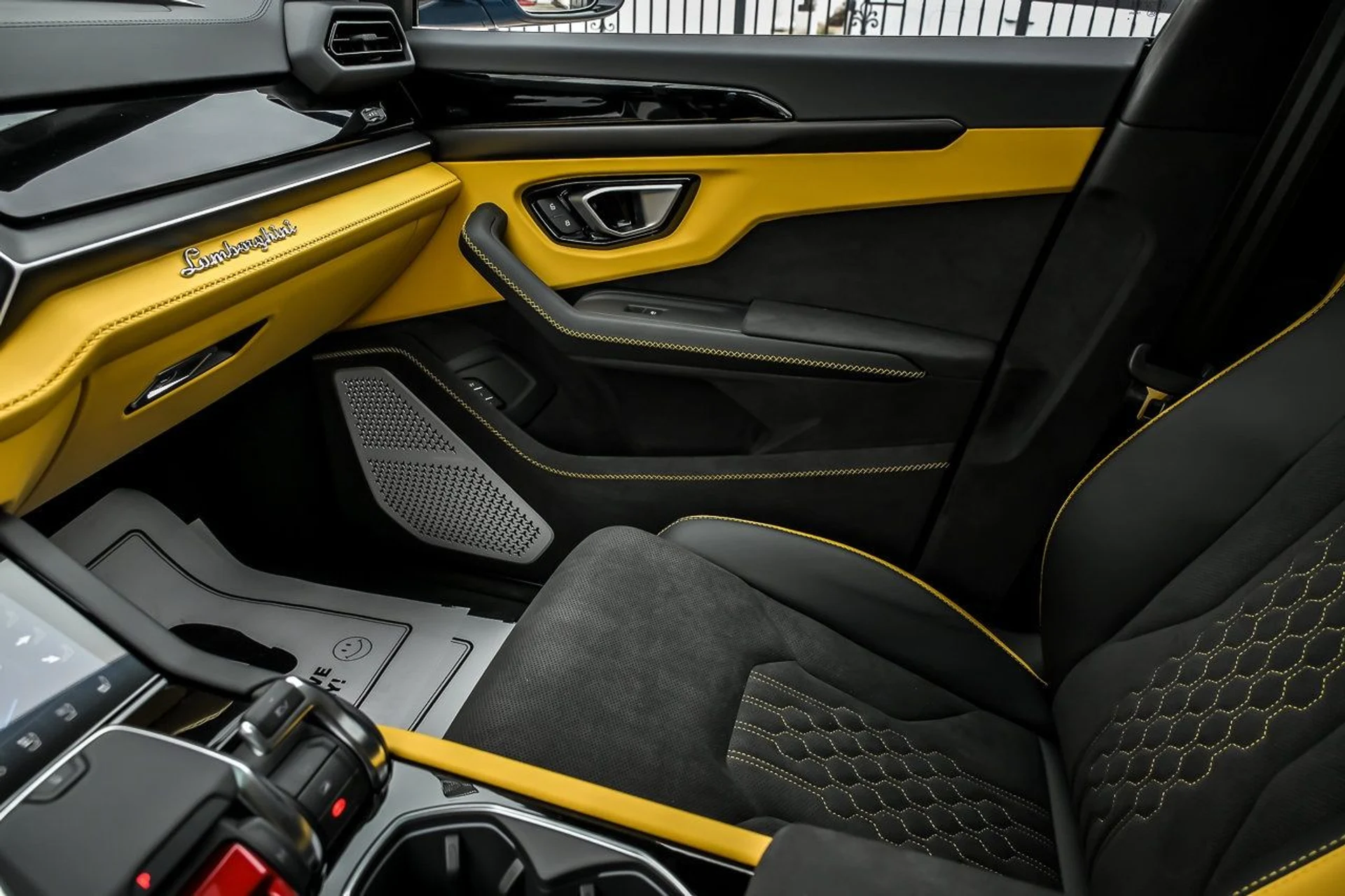 mph051_3039754007_8198a992d52e3e7f2aaa486803455390x_414d9c6833