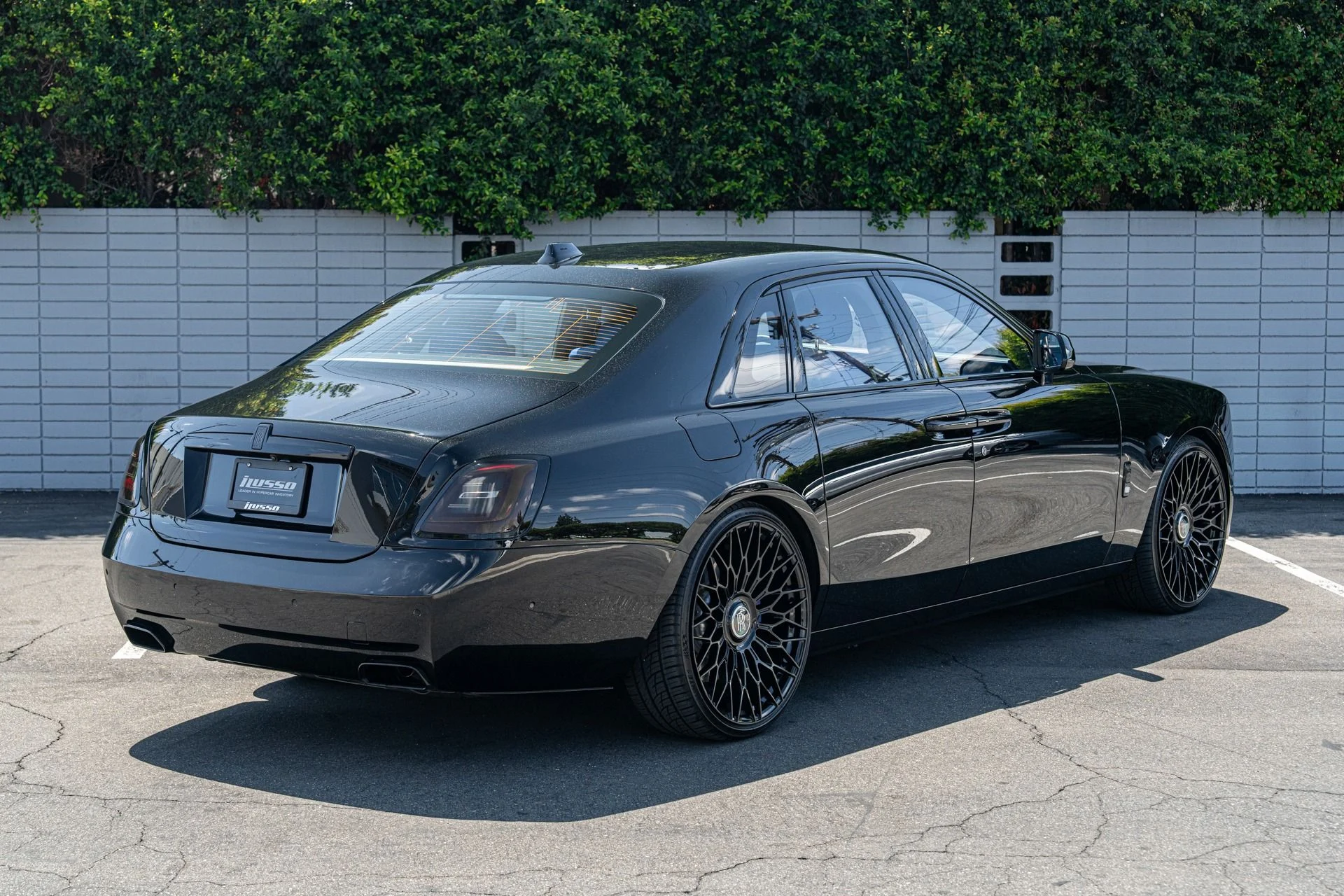 mph051_3045608925_Used_2022_Rolls_Royce_Ghost_1753158305_4afbb690b2