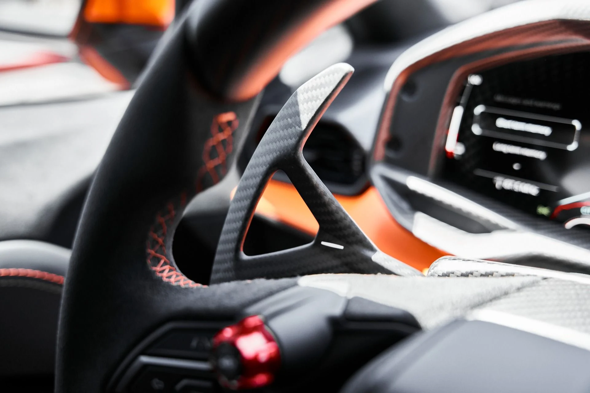 mph051_3054298074_Used_2024_Lamborghini_Revuelto_Base_1777394350_145526b777