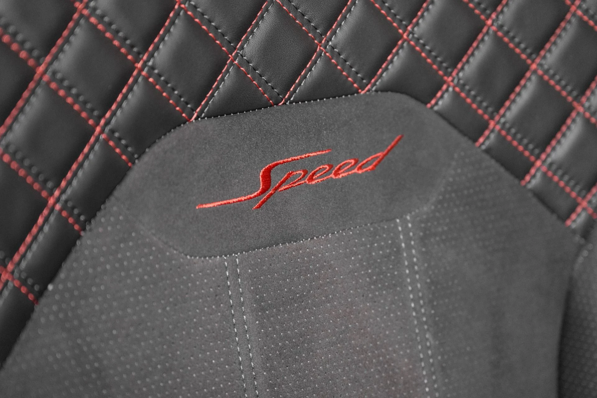 mph051_3069809336_Used_2021_Bentley_Bentayga_Speed_1773163710_aa1fb8b4bf