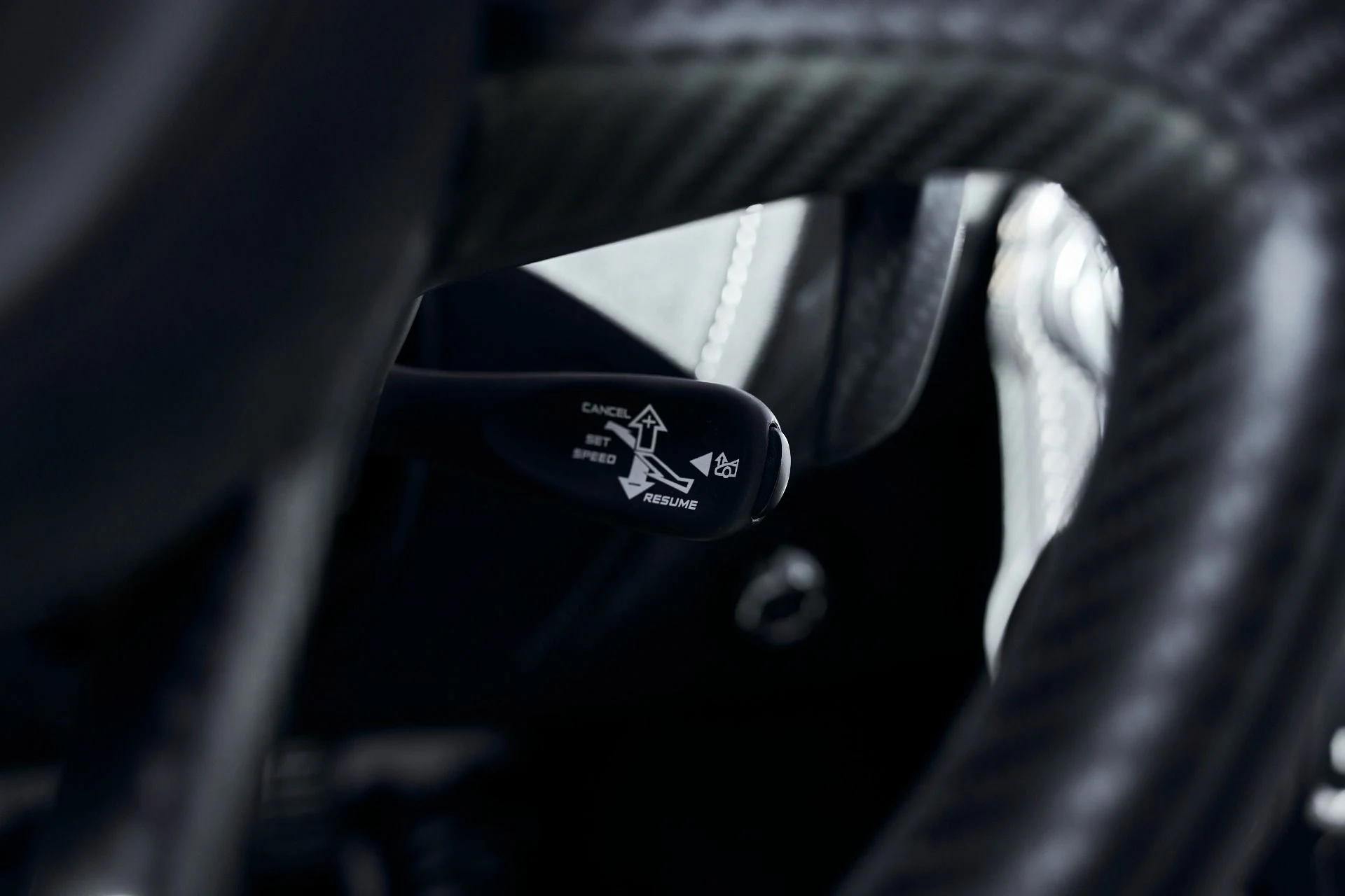 mph051_3076853418_Used_2021_Mc_Laren_765_LT_Base_1772822843_eddf2fb8f0