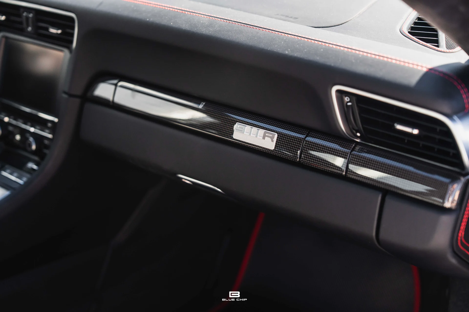 mph051_3111275431_6a2c7e1b9f21ae81525ba8b3_2016_Porsche_911_R_52_6258005417
