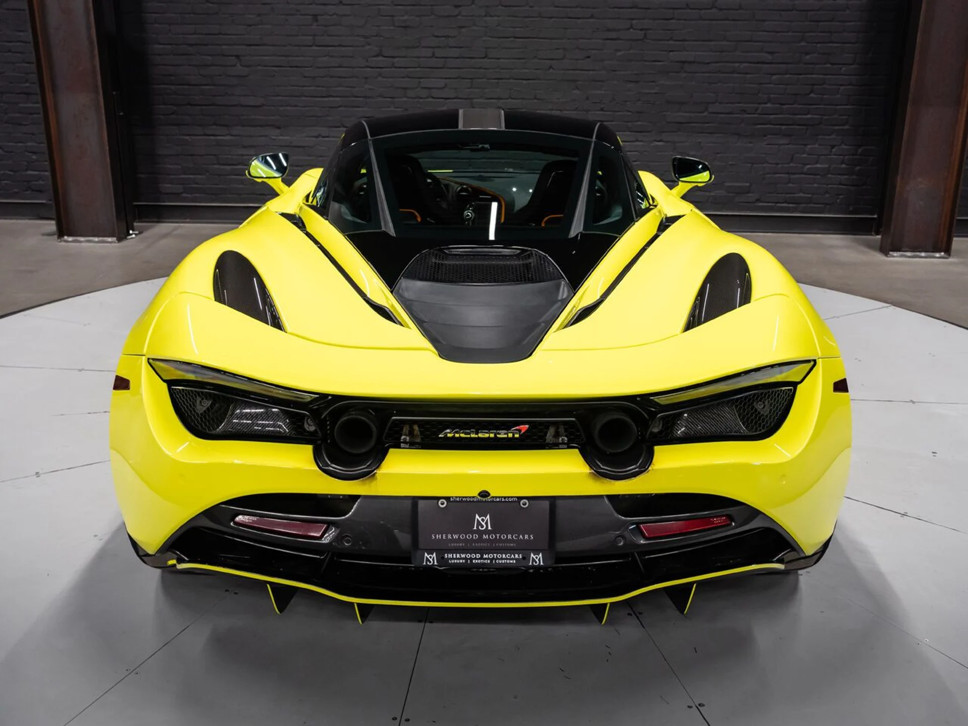 mph051_3117607440_mclaren_720s_2018_ad08bad3da