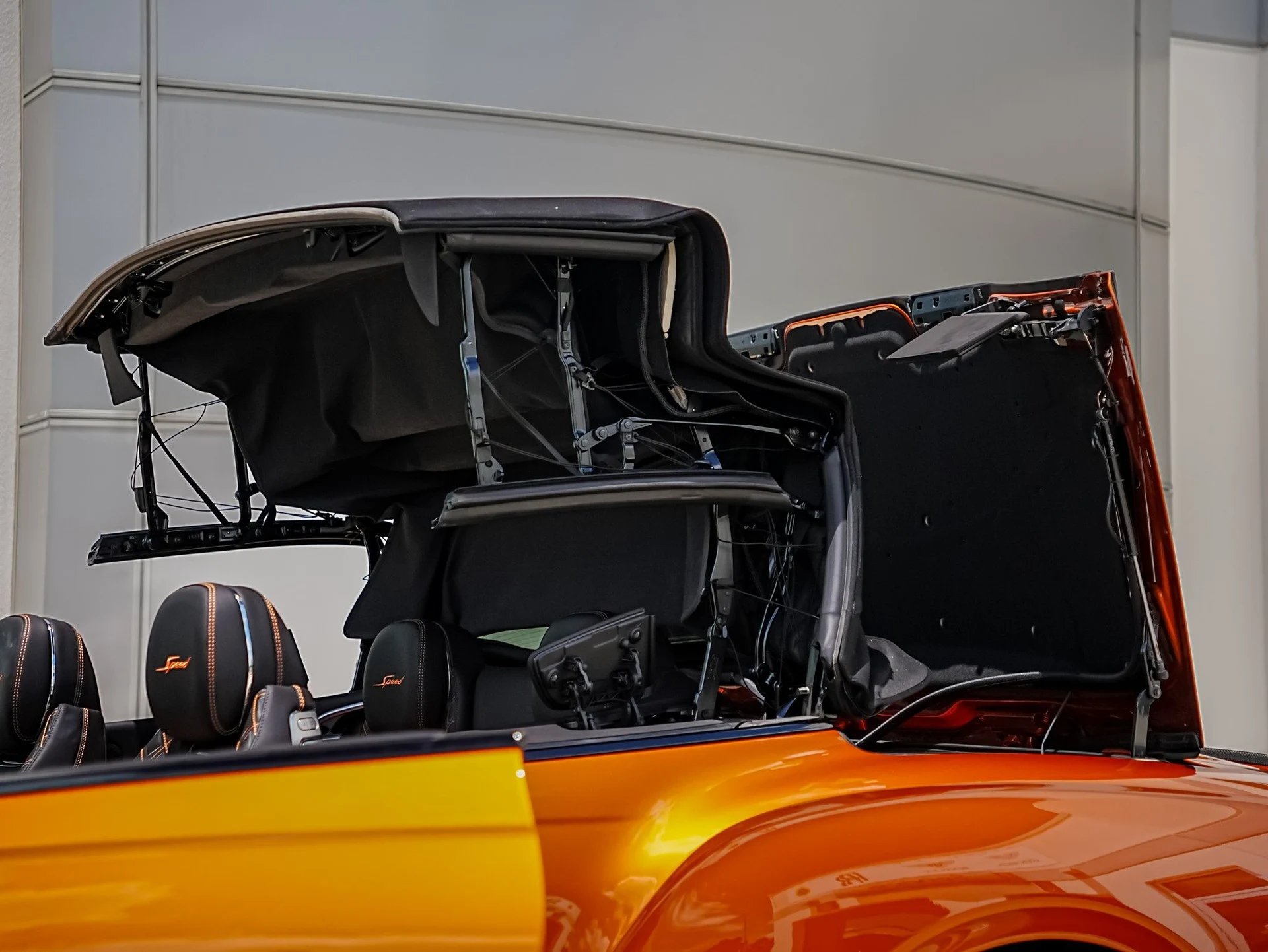 mph051_312592529_Hi_Tech_Luxury_Imports_LLC_SCBDT_4_ZG_2_PC_008421_image_51_d729d417a5