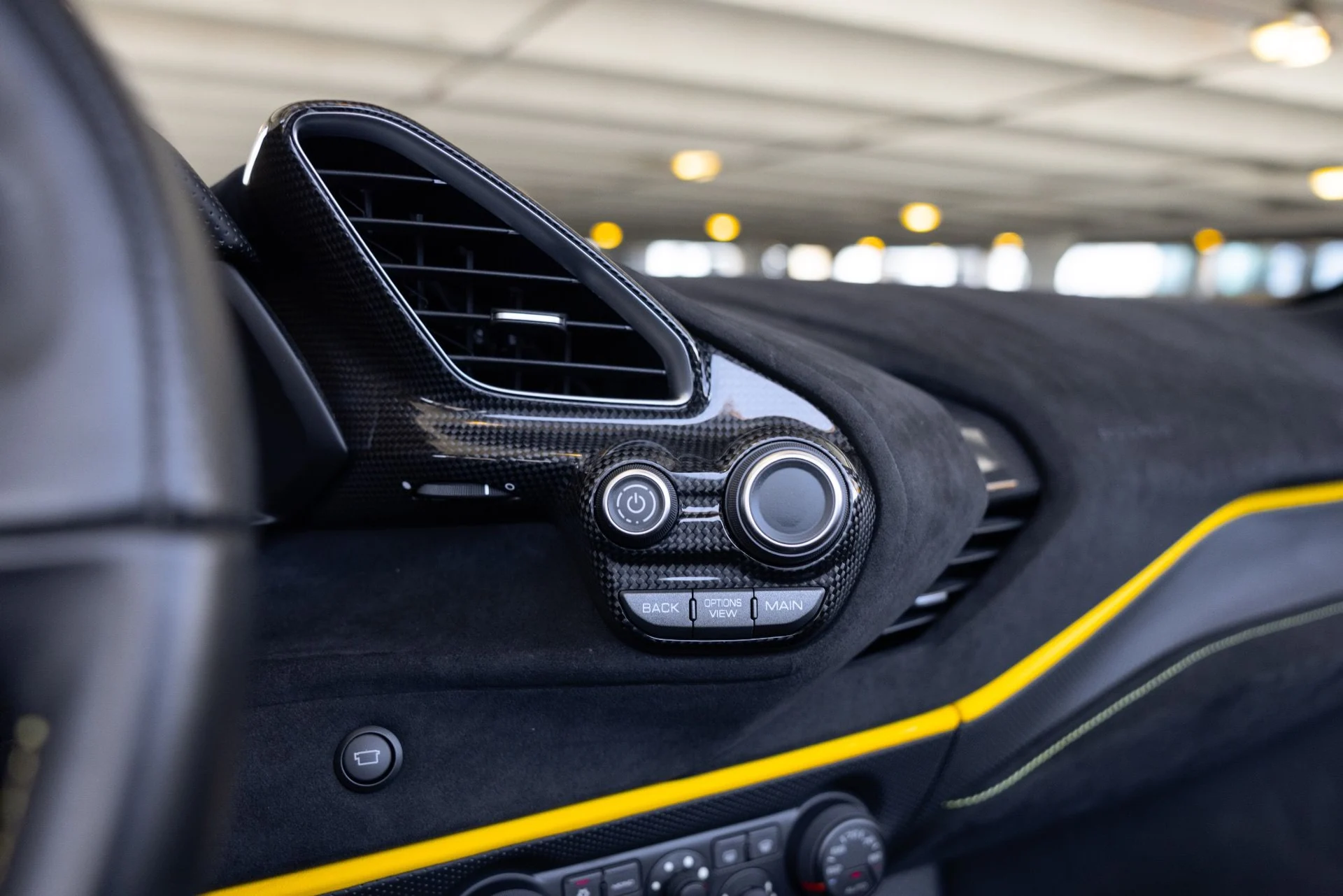 mph051_3126607388_Used_2020_Ferrari_488_Pista_Spider_1785218764_501d8c62c3