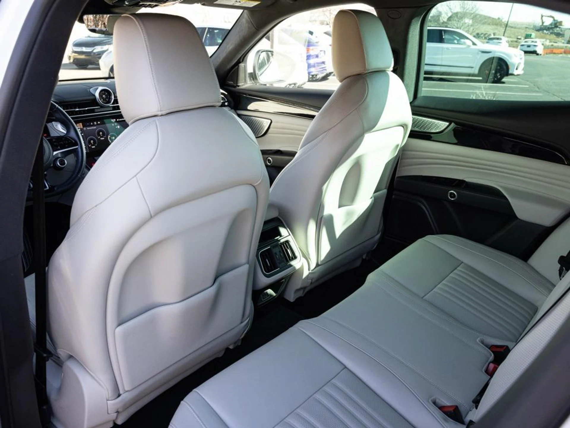 mph051_3128764586_480723428_694422fe4f23a11bfcaf5406_d7533d27d2