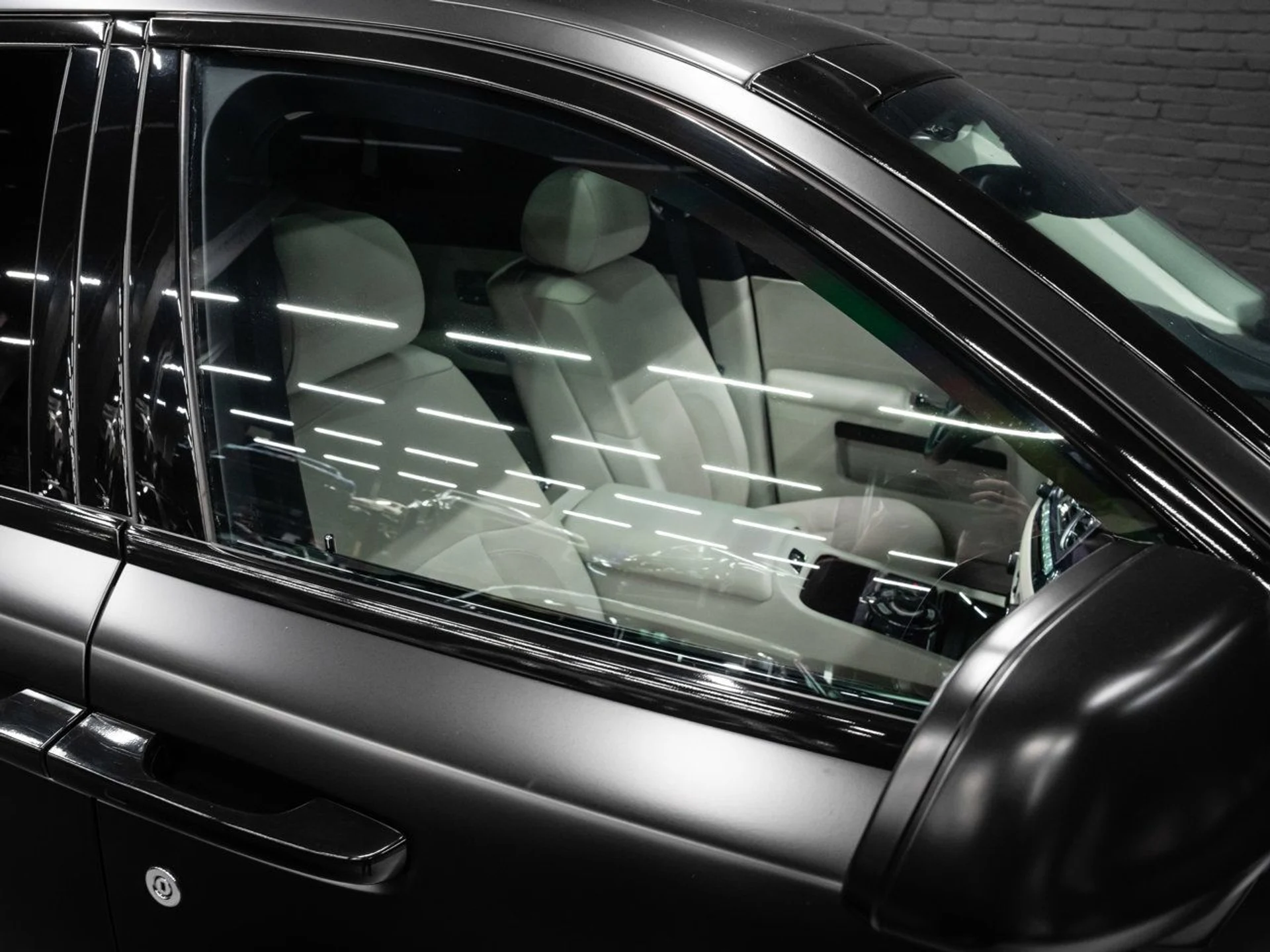 mph051_313815583_rolls_royce_ghost_2012_767dfabc62