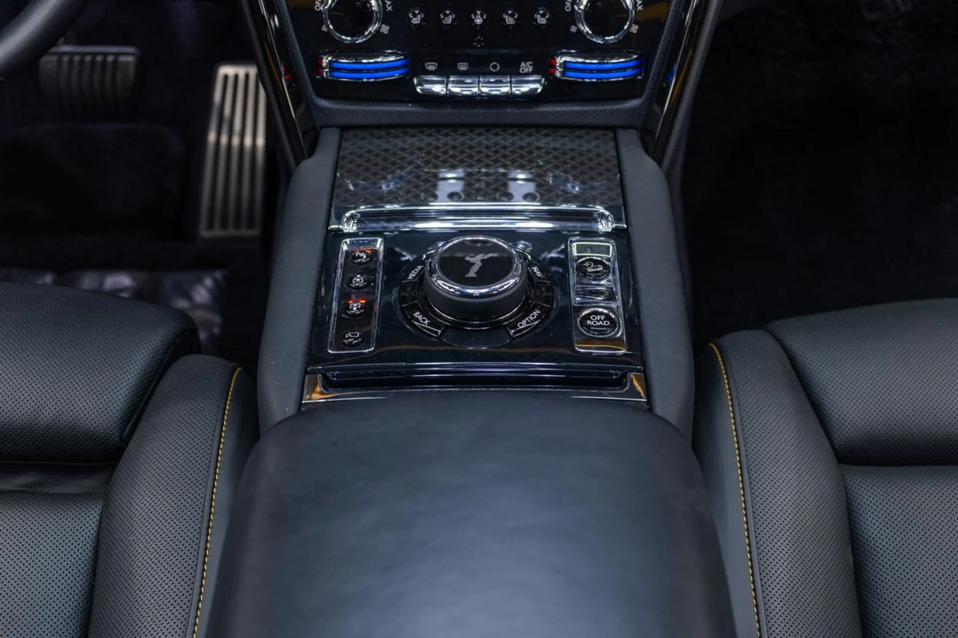 mph051_3148096200_704fe7db0d7195cc81c2e0870ce6bc78_102873ff23