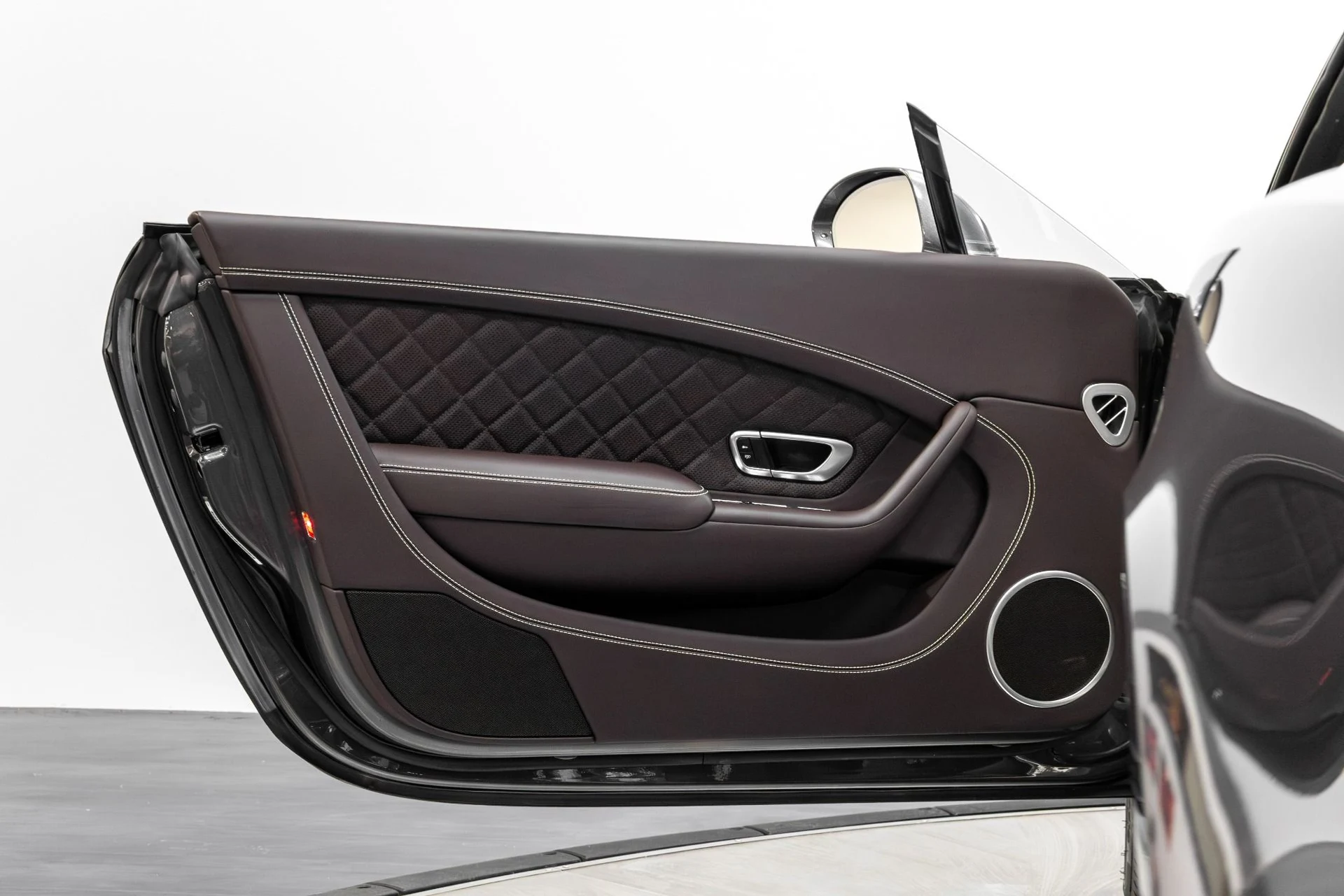 mph051_3152649881_Used_2018_Bentley_Continental_GT_W12_1772672935_38dcab7719