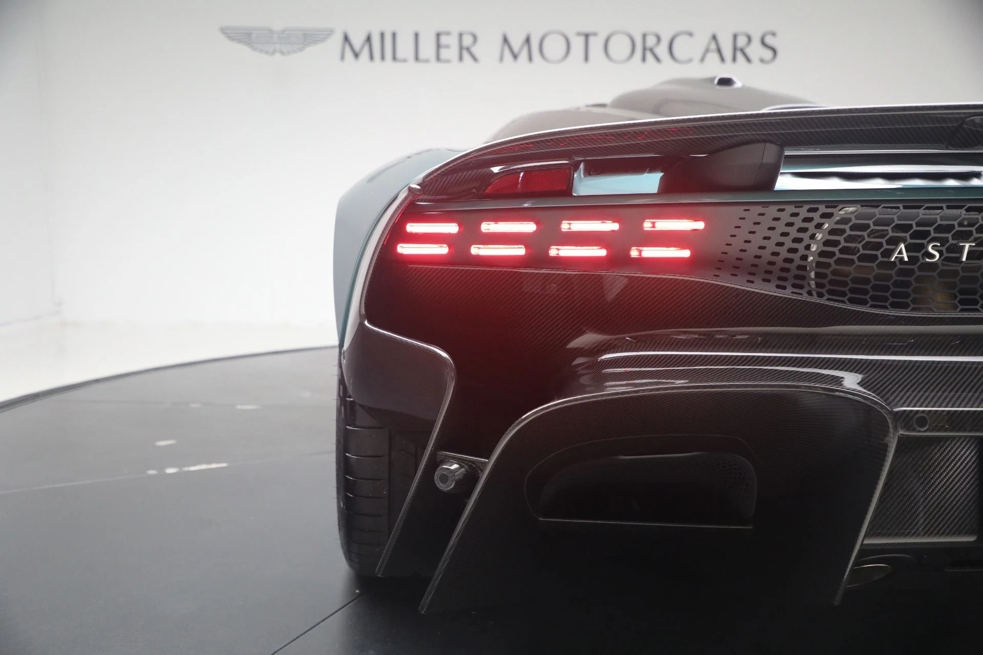 mph051_3158361191_New_2026_Aston_Martin_Valhalla_1779312617_27082b6a5e