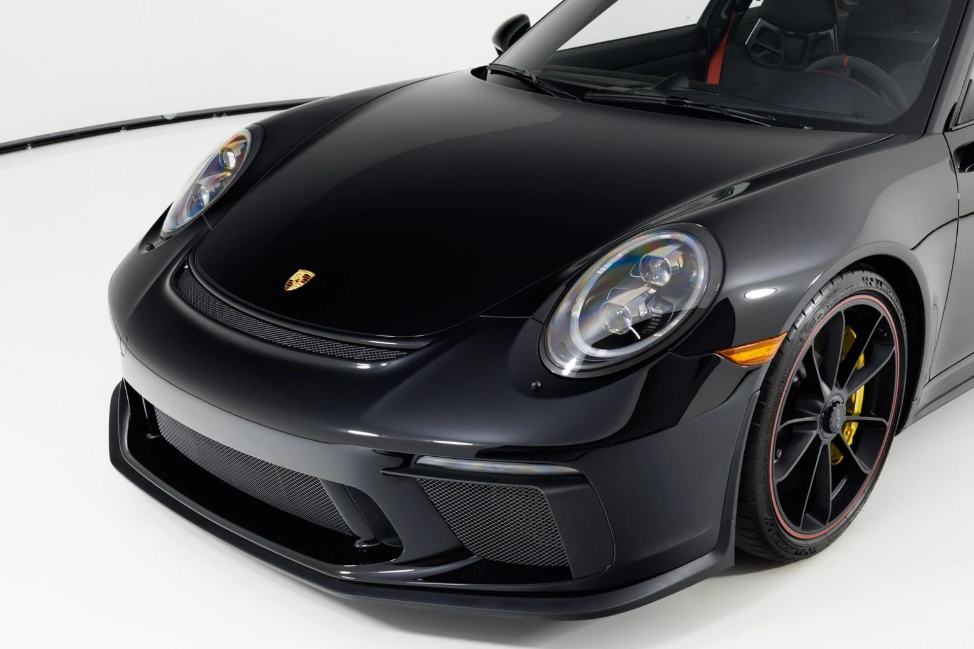 mph051_3176575964_Used_2018_Porsche_911_GT_3_1781025624_813f76ac87