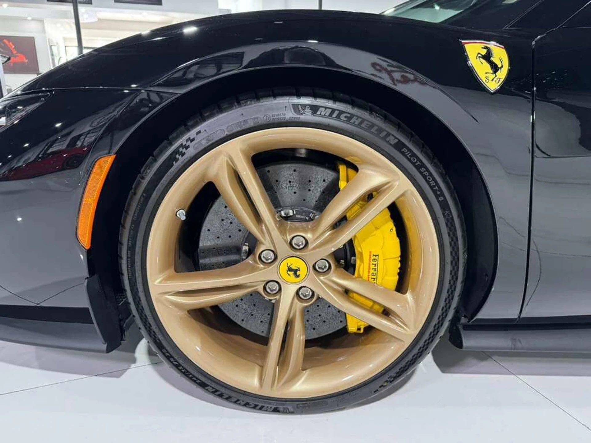 mph051_3177523979_604802b274ba434b5e46a43013ef5625_563c00ab18