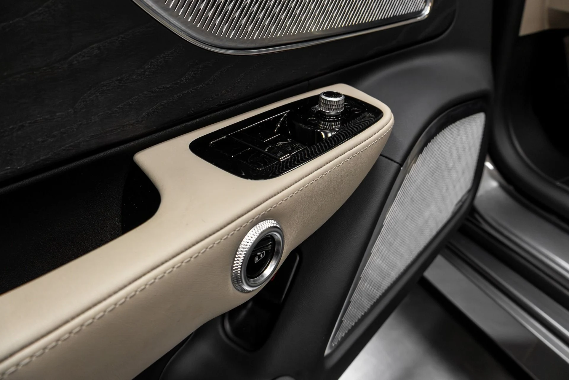 mph051_3177699432_Used_2024_Maserati_Gran_Turismo_Modena_1769640081_6272cdd0e4