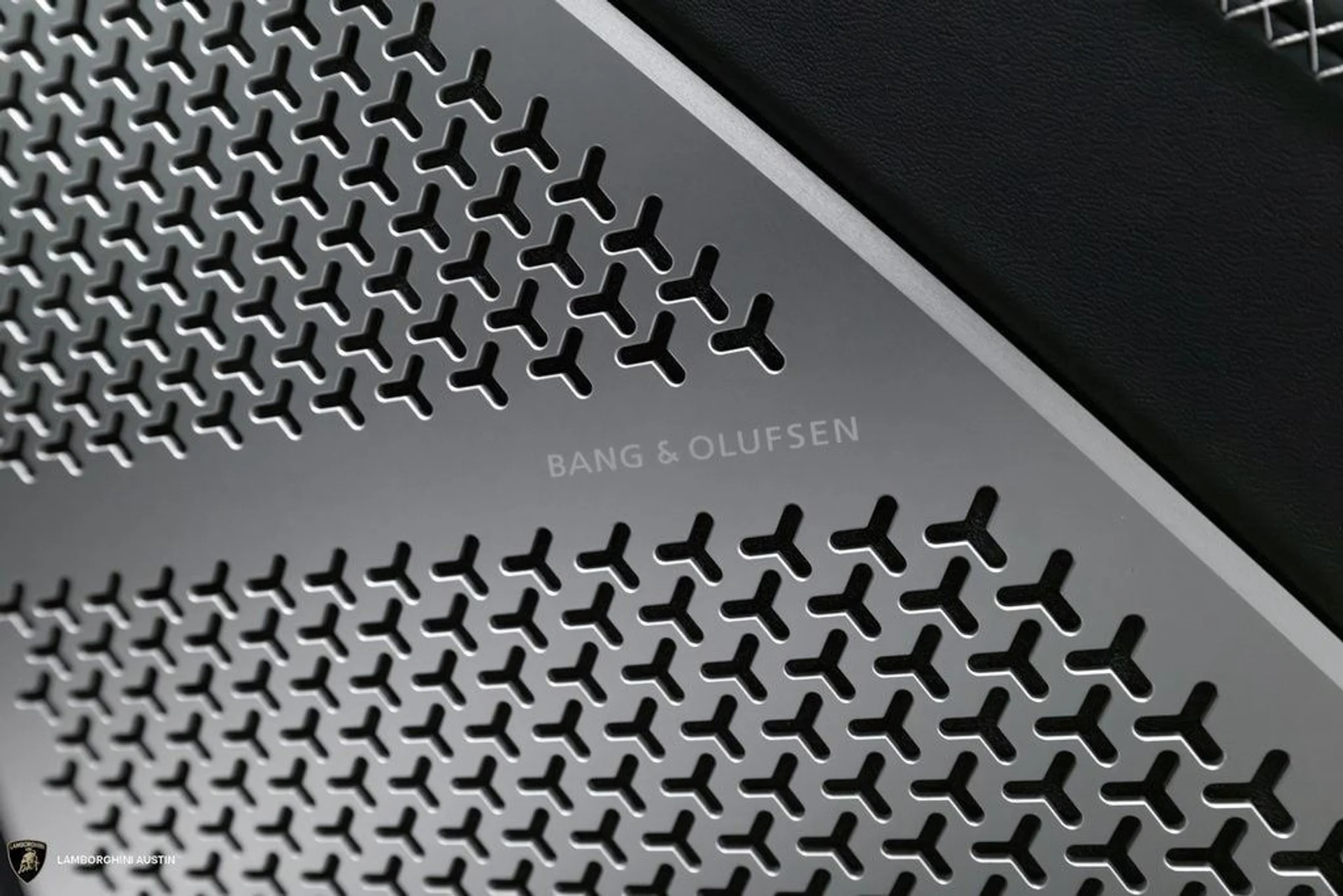 mph051_3180211382_8bb62b579fac35b32e3737a48d533d5ax_80bf3848d7