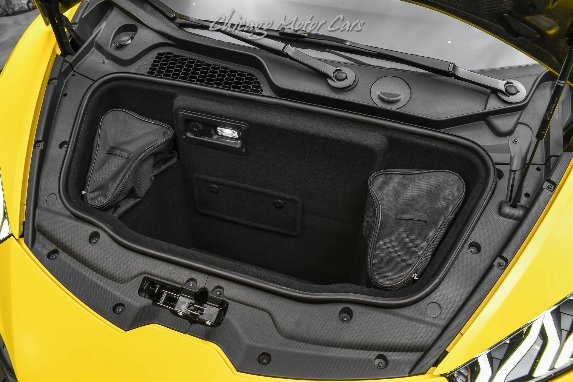 mph051_3190614160_12698_p52_l_9492d735cc