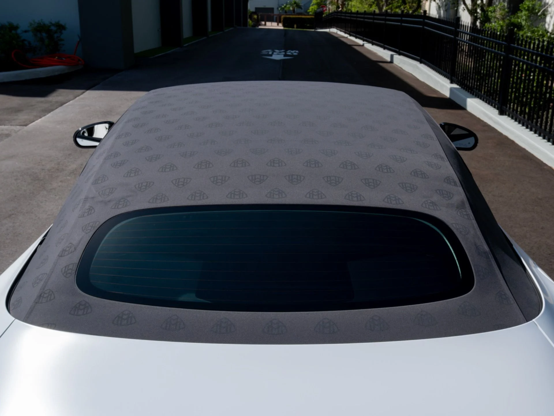 mph051_3196926326_Used_2026_Mercedes_Benz_SL_Maybach_SL_680_Monogram_Series_1775231669_db07418986