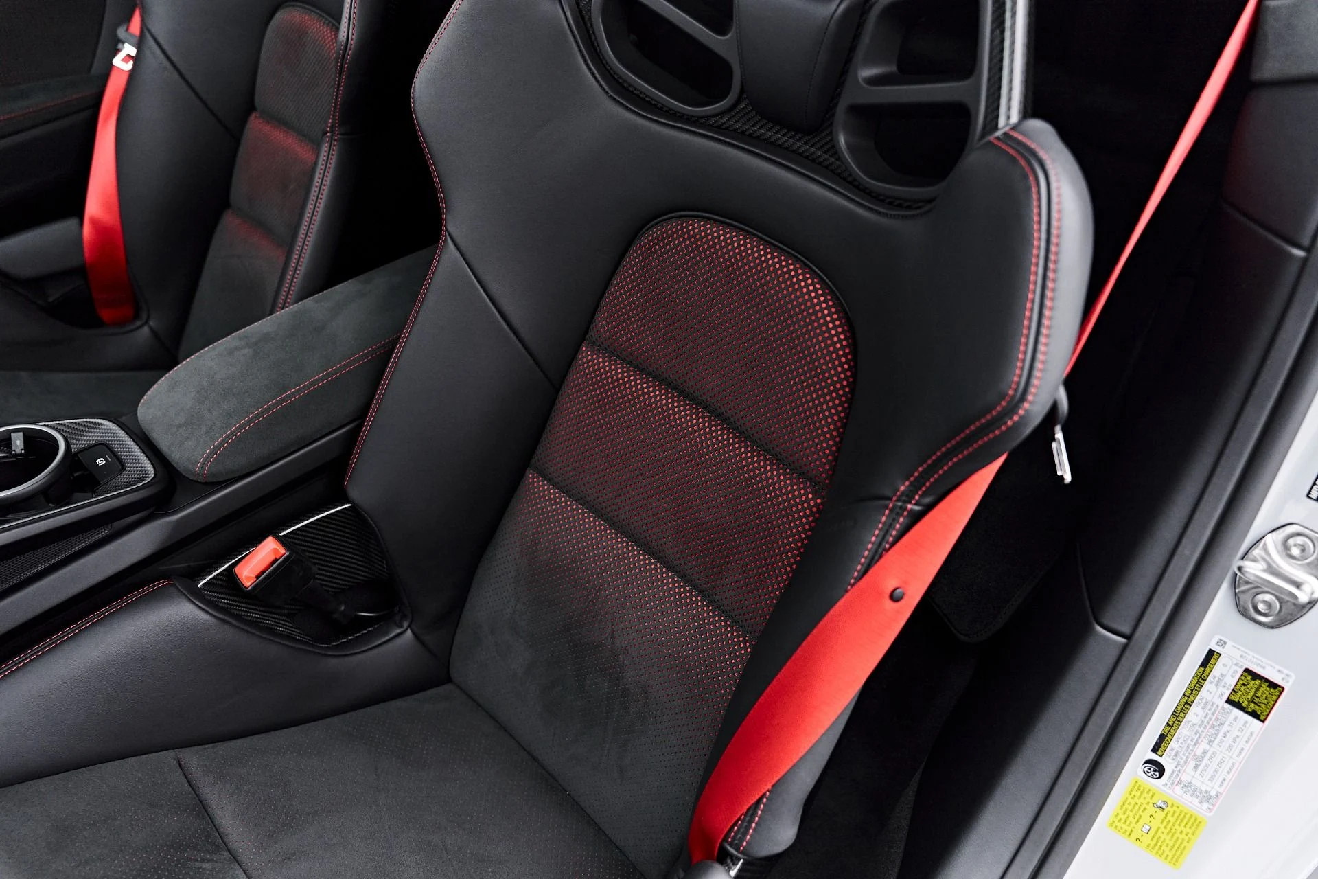 mph051_3209054796_Used_2025_Porsche_911_GT_3_RS_1790364714_3843f3ca44