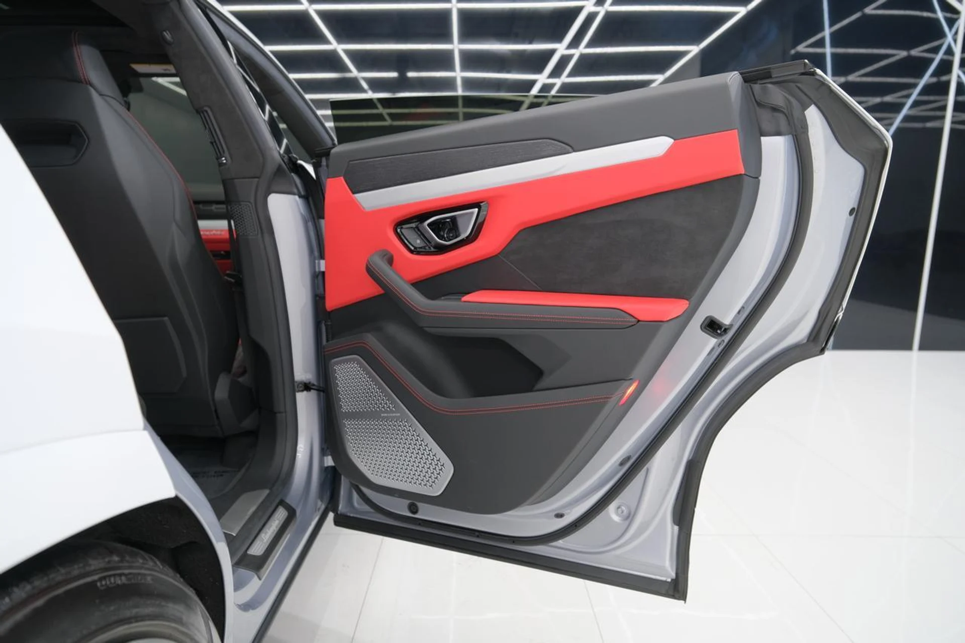 mph051_3214098529_853e69649fd7327521fb34d1c8fff36b_3200415baf