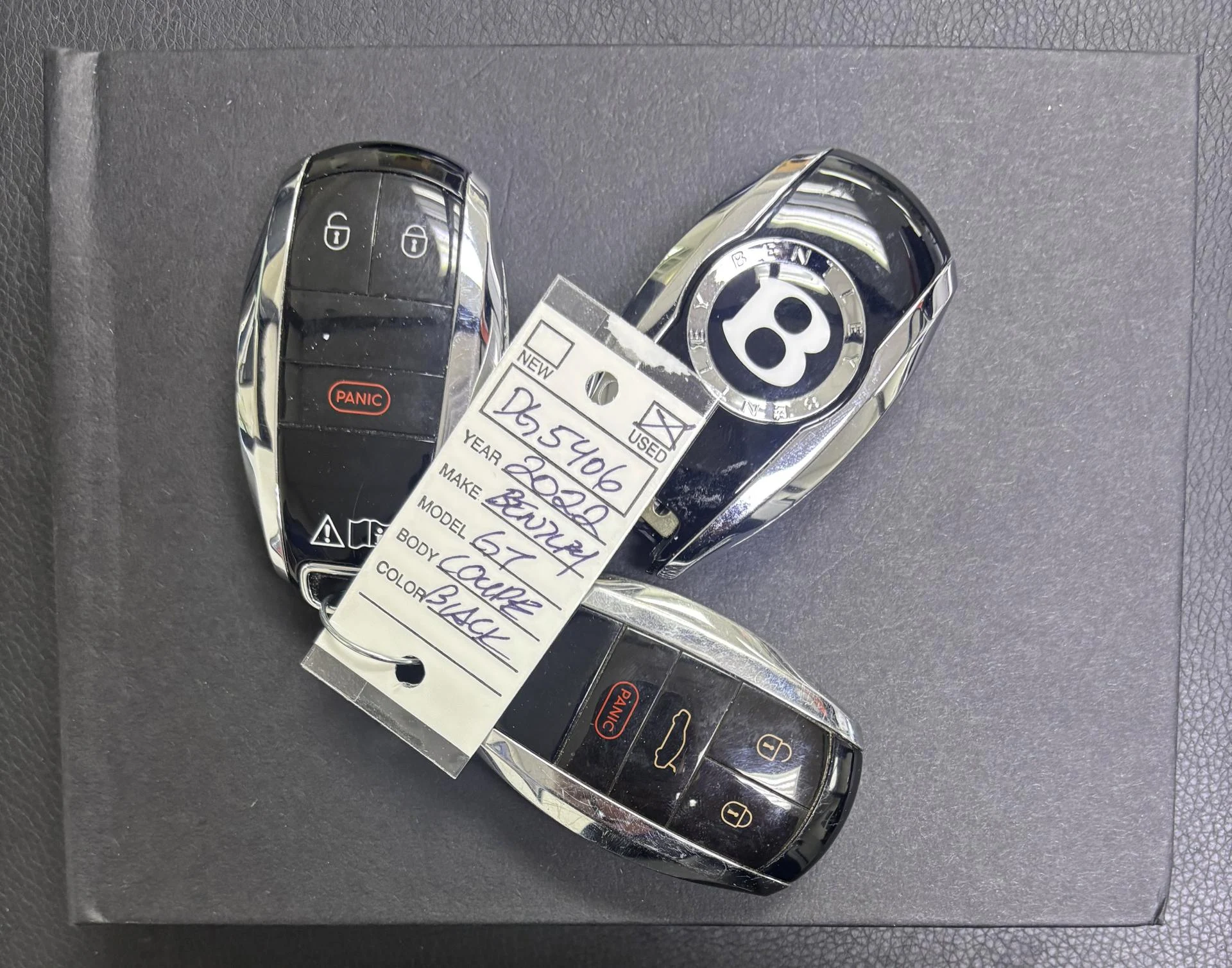 mph051_3230132214_Used_2022_Bentley_Continental_GT_V8_Coupe_1763629637_6121269fb2