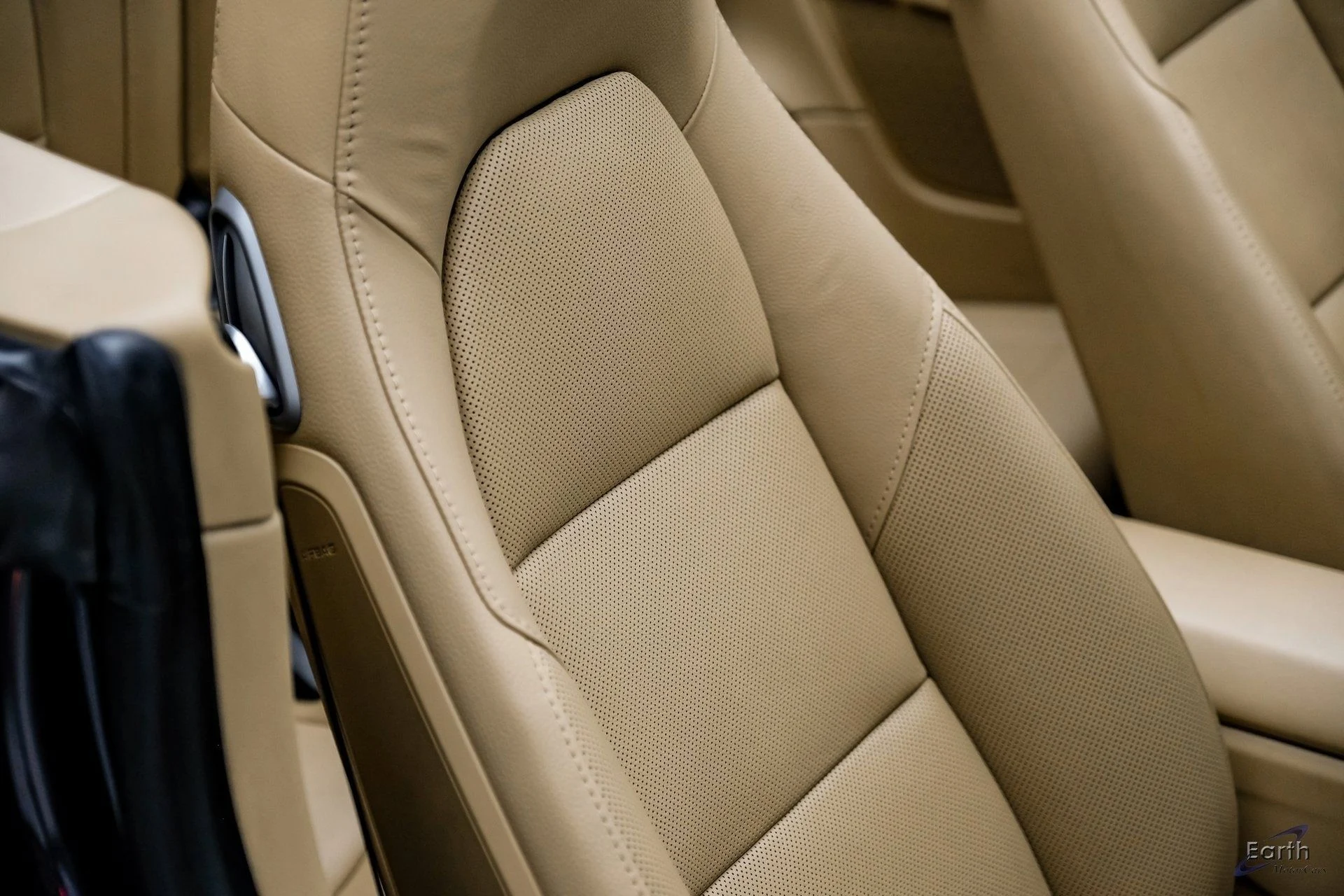 mph051_3234500545_ceefdab199c3d2baaf6d6e6841535ffbx_18fc9d11b7