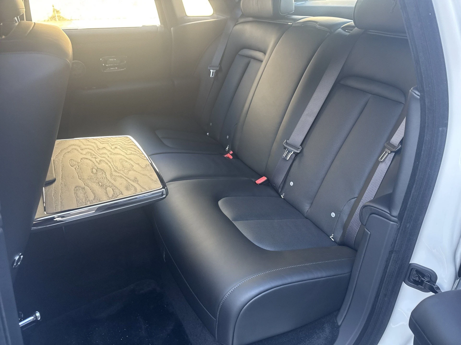 mph051_323465661_c3775491b498245213cd095ae6a744f1x_0306a63518