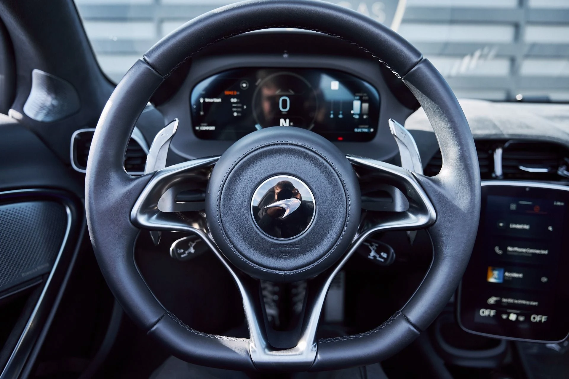 mph051_3258111905_Used_2025_Mc_Laren_Artura_1769567672_98bce6cc18