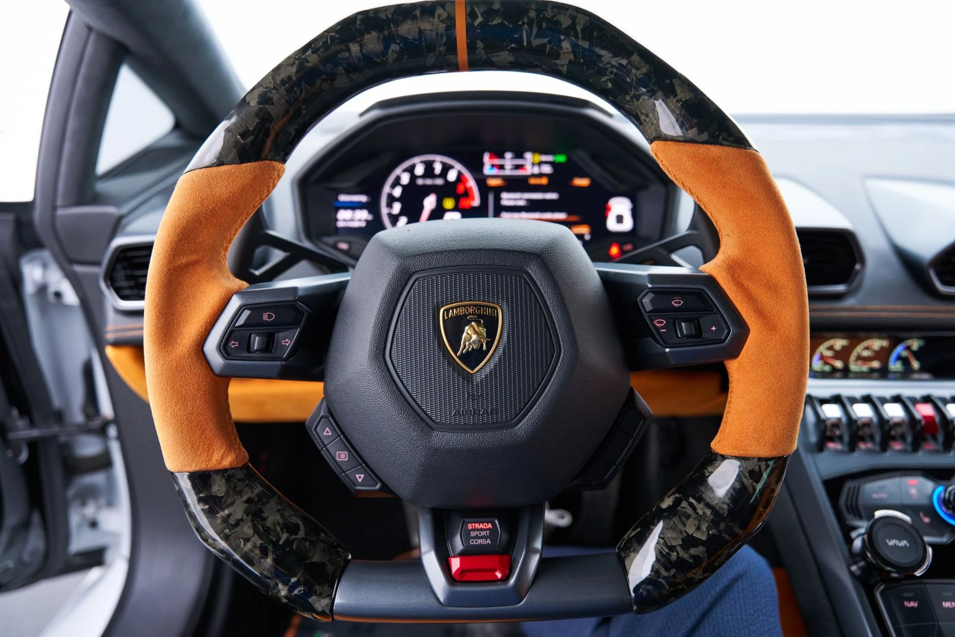 mph051_3260196482_Used_2015_Lamborghini_Huracan_LP_610_4_1792524022_8f2cfbcf5d