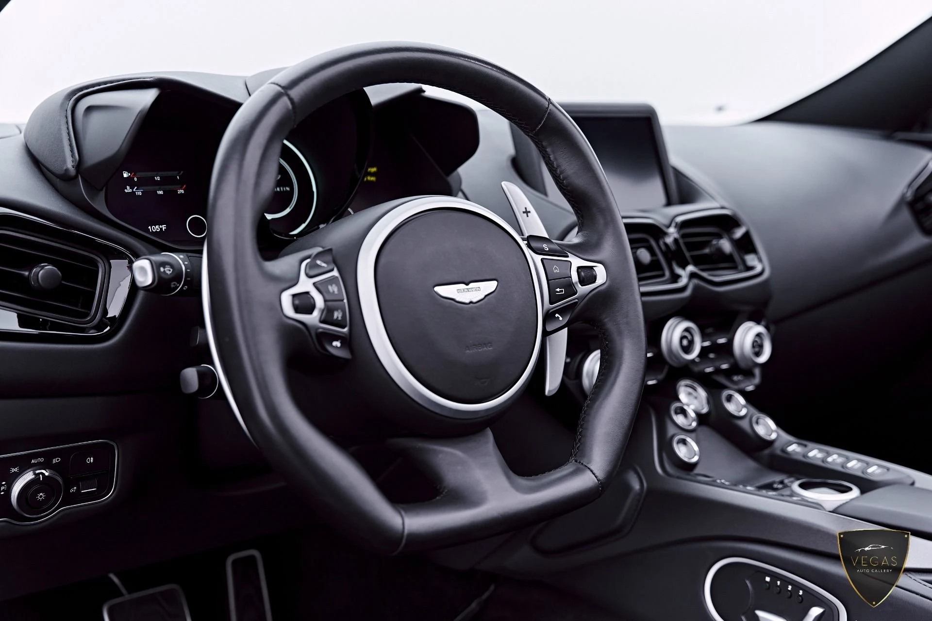 mph051_3283817038_Used_2023_Aston_Martin_Vantage_1783622479_7d2d965aac