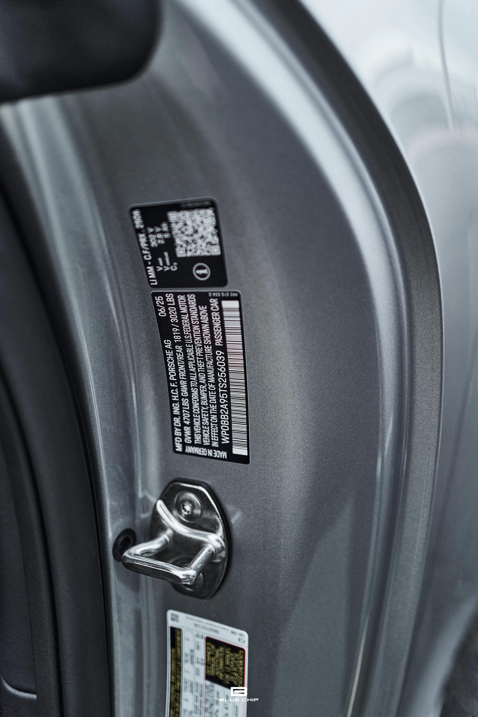 mph051_3296308447_69b180c7a8734965e6503f7c_L1190231_ce05504442