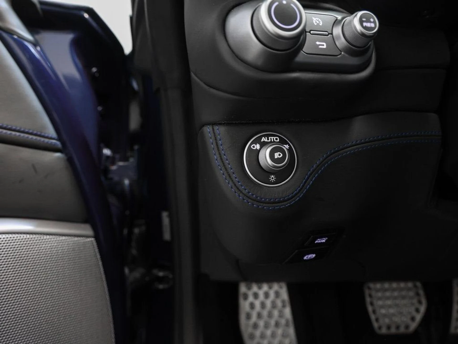 mph051_3334975992_52_4cd6ffe33e