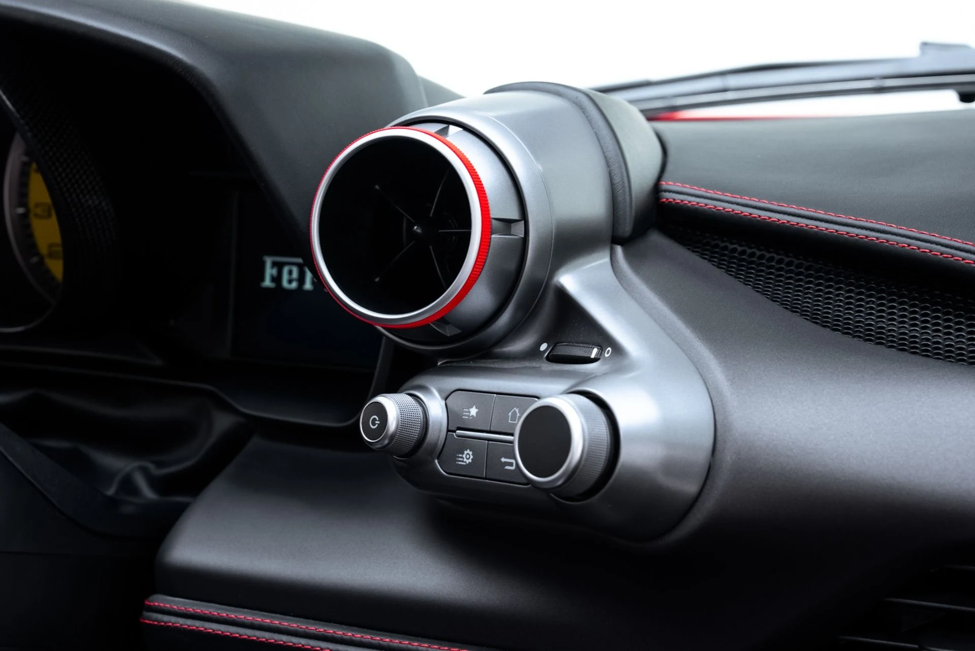 mph051_3352866263_Used_2022_Ferrari_F8_Spider_1772060408_daafa8b295