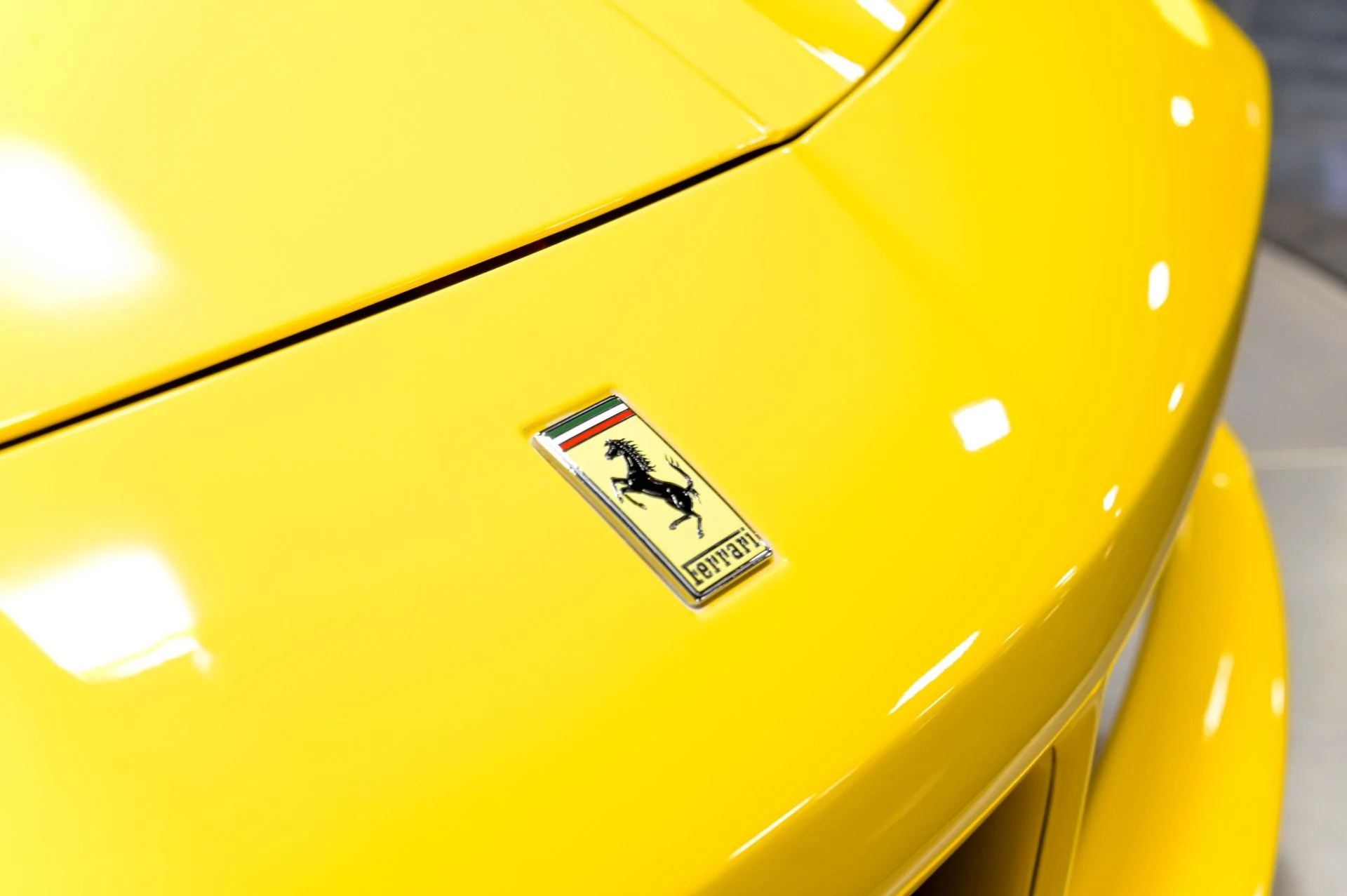 mph051_3354980621_Used_2017_Ferrari_488_Spider_1782250763_e16f7e0cc5