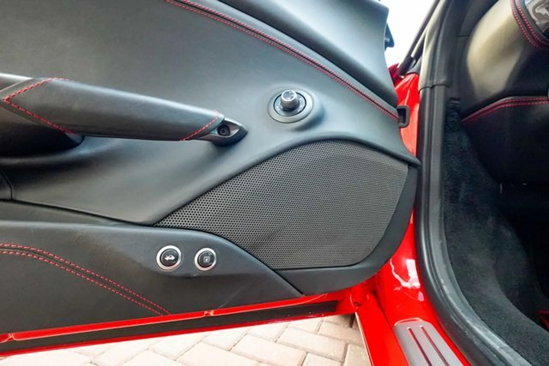 mph051_3363358775_22967341_52_ba1a290ade