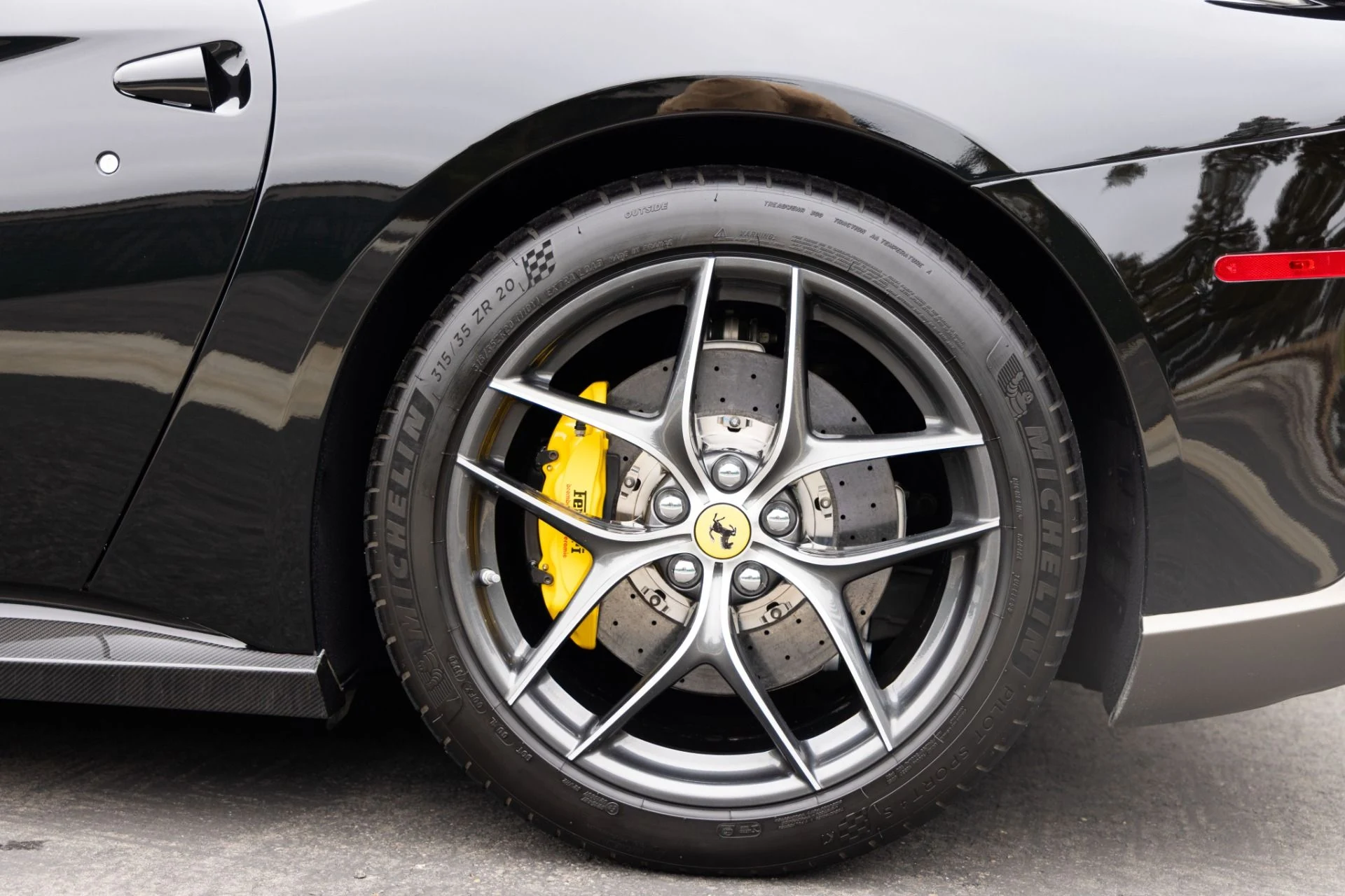 mph051_3364135057_Used_2014_Ferrari_F12berlinetta_1761682379_23d87d1ef5